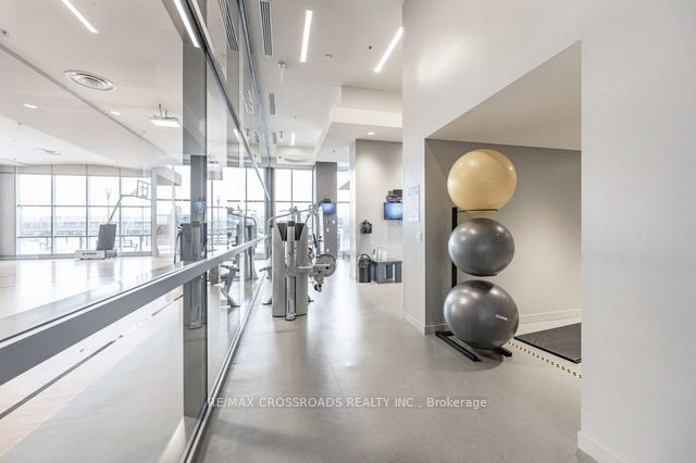 2093 Fairview St Property Photo 13