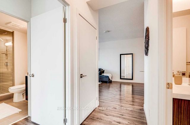 2093 Fairview St Property Photo 16