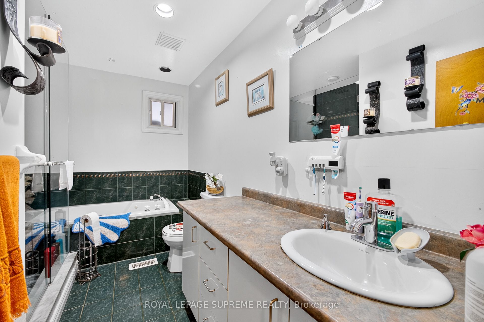 50 Wheelwright Crescent Property Photo 13