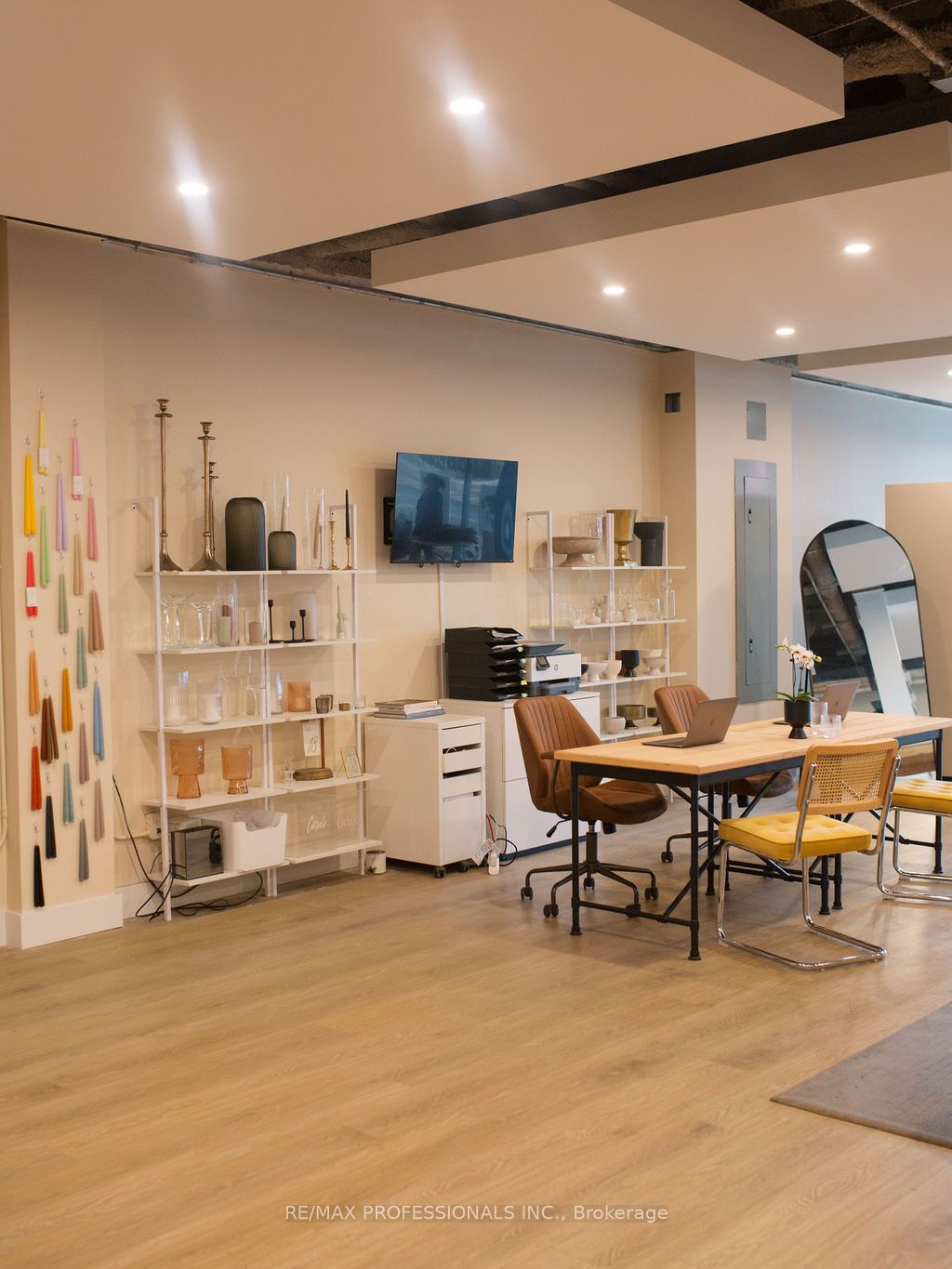 3261 Dundas Street W 1 Property Photo 8