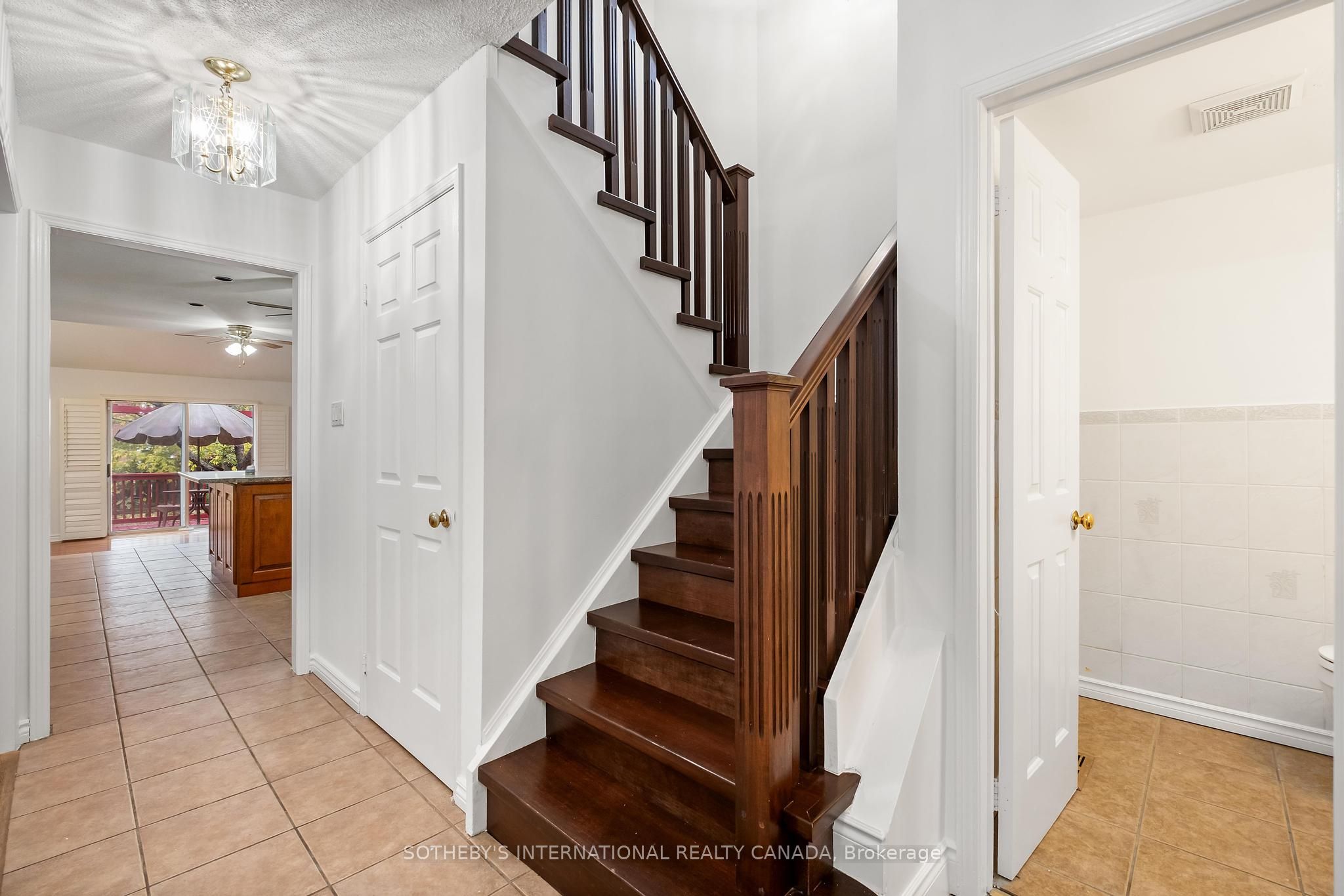 3631 Cherrington Cres Property Photo 3