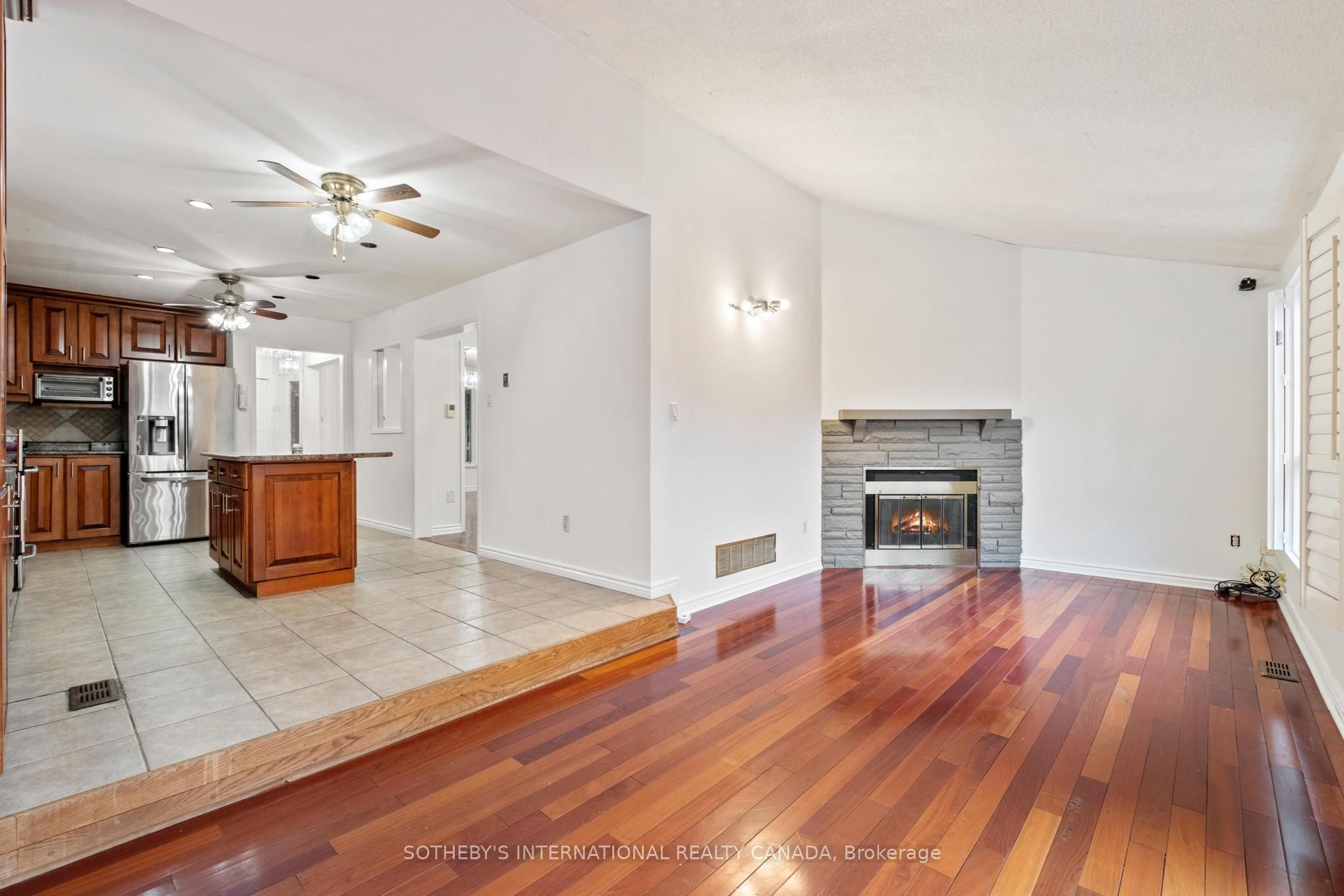 3631 Cherrington Cres Property Photo 13