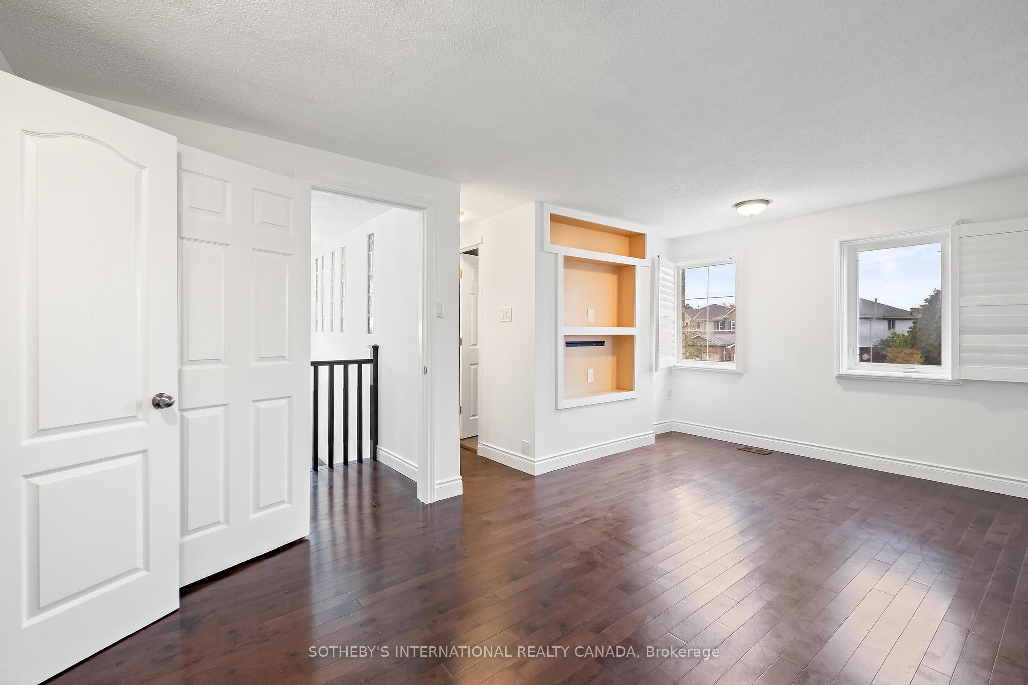 3631 Cherrington Cres Property Photo 20