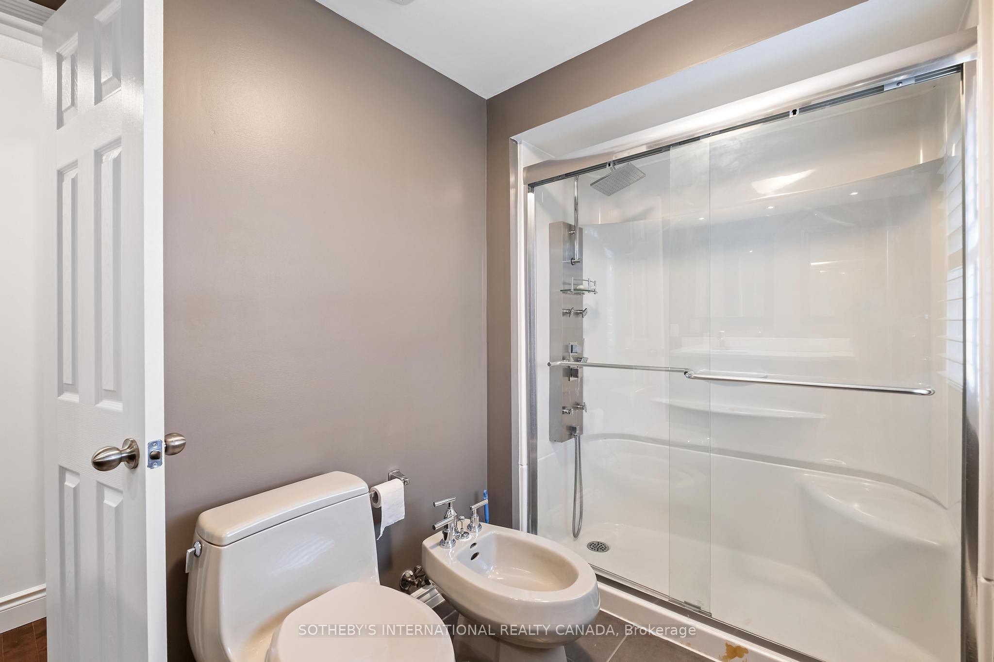 3631 Cherrington Cres Property Photo 22