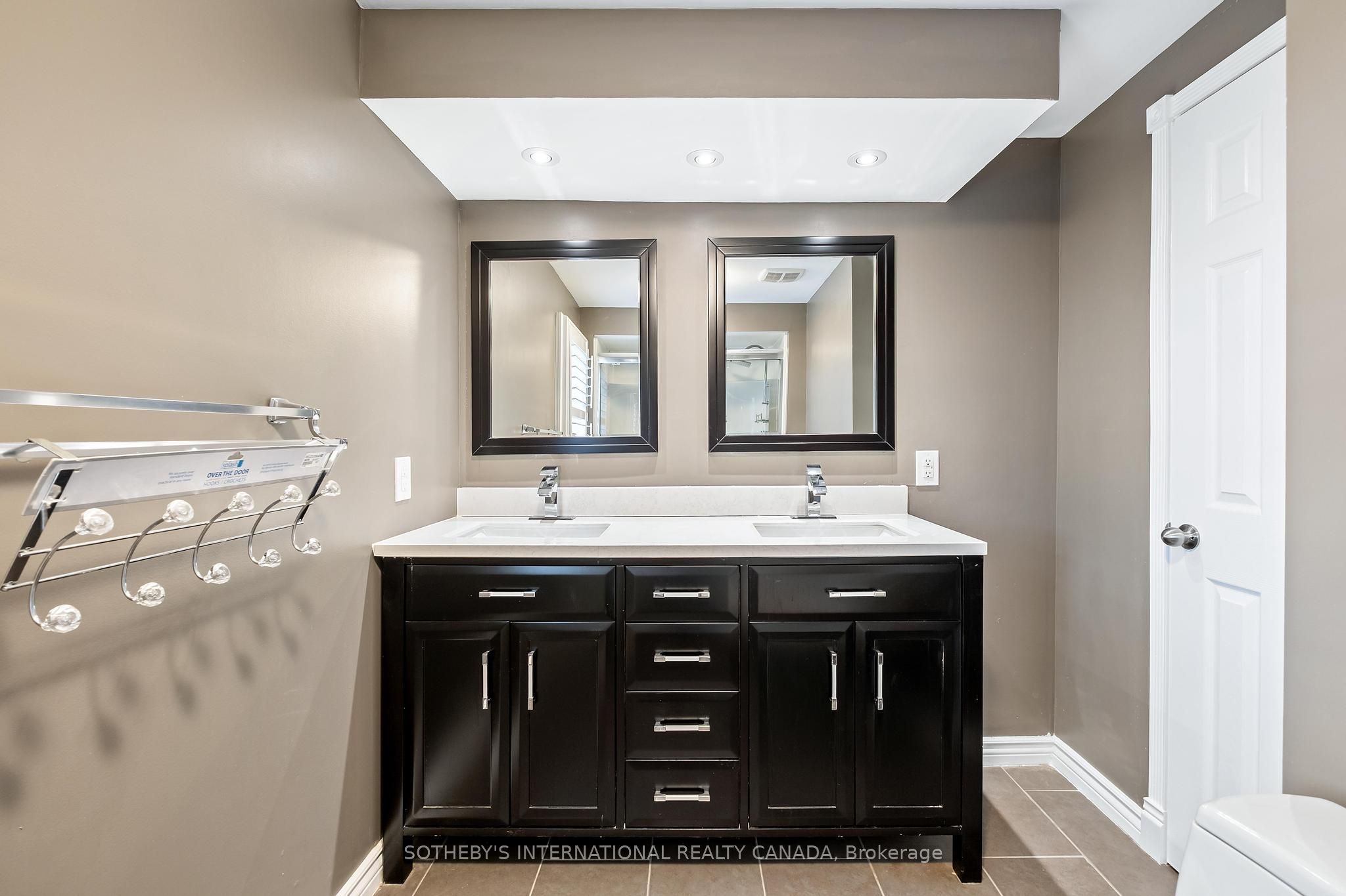 3631 Cherrington Cres Property Photo 23