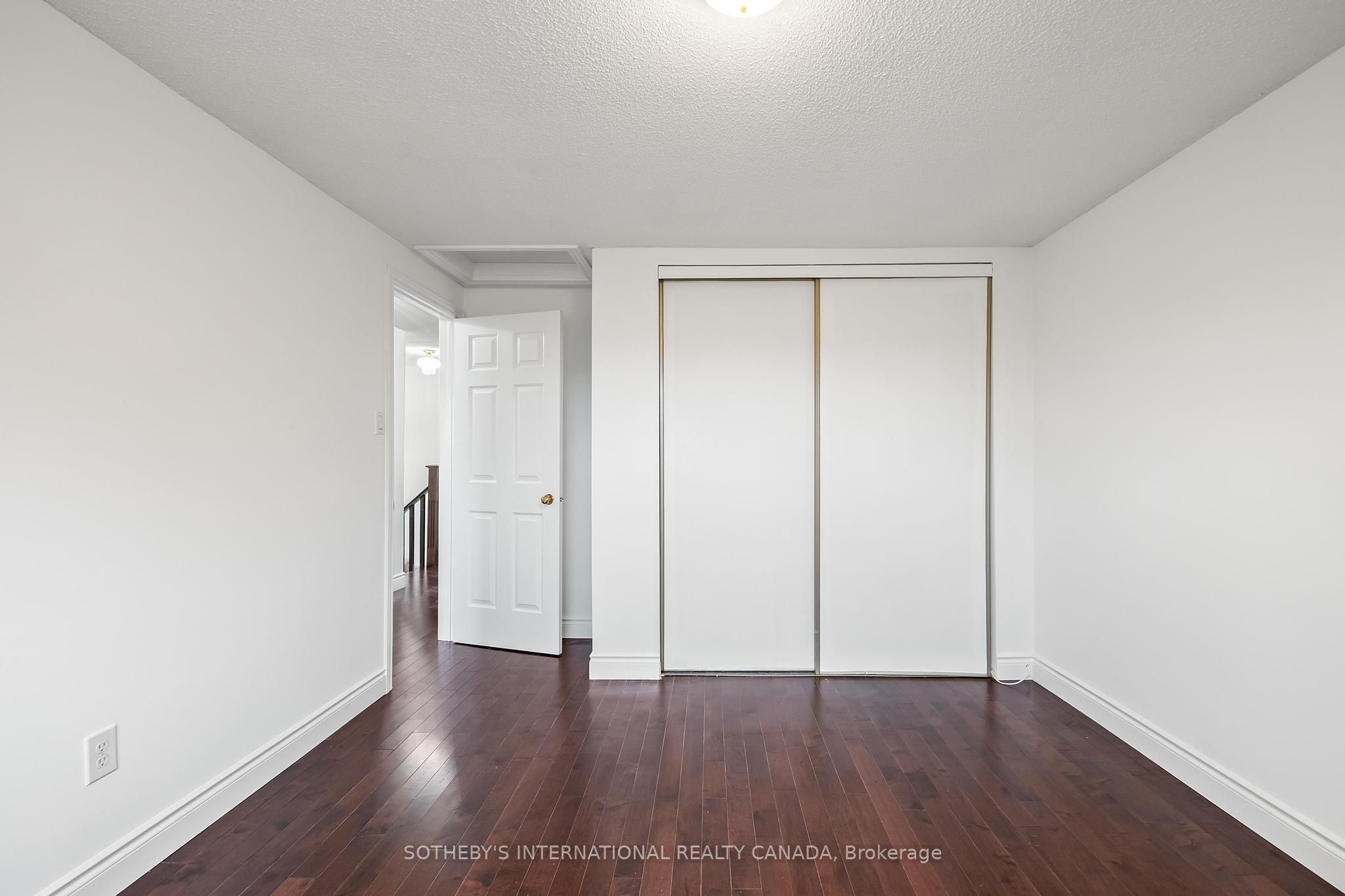 3631 Cherrington Cres Property Photo 25