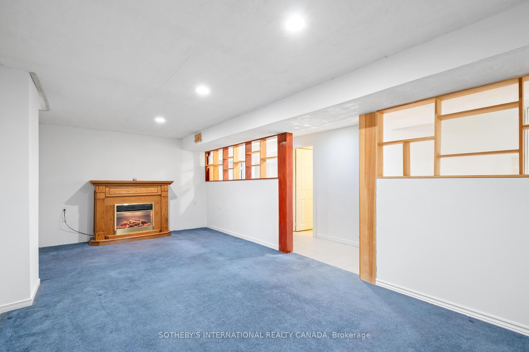 3631 Cherrington Cres Property Photo 32