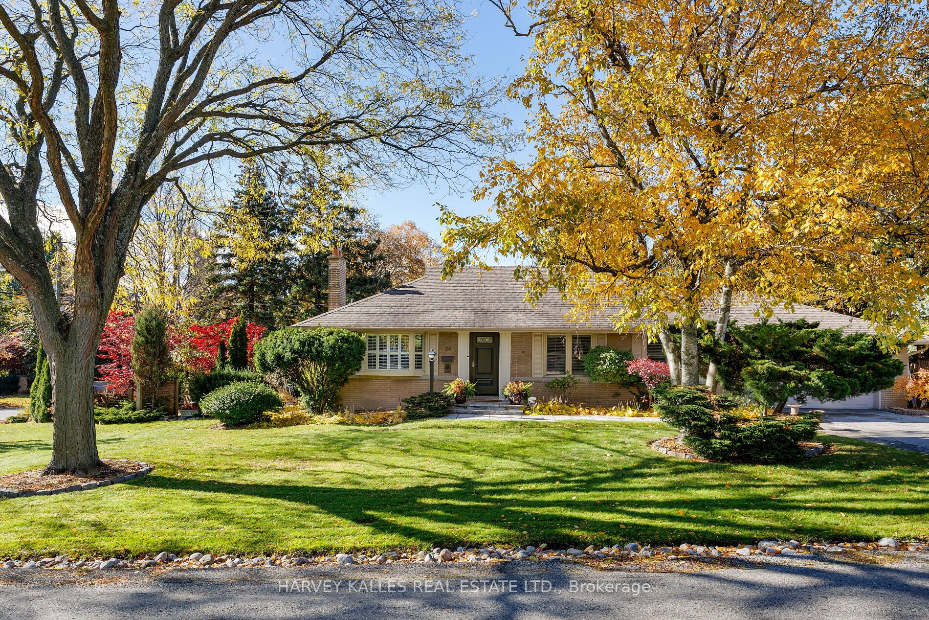 24 Cedarland Drive Property Photo 4