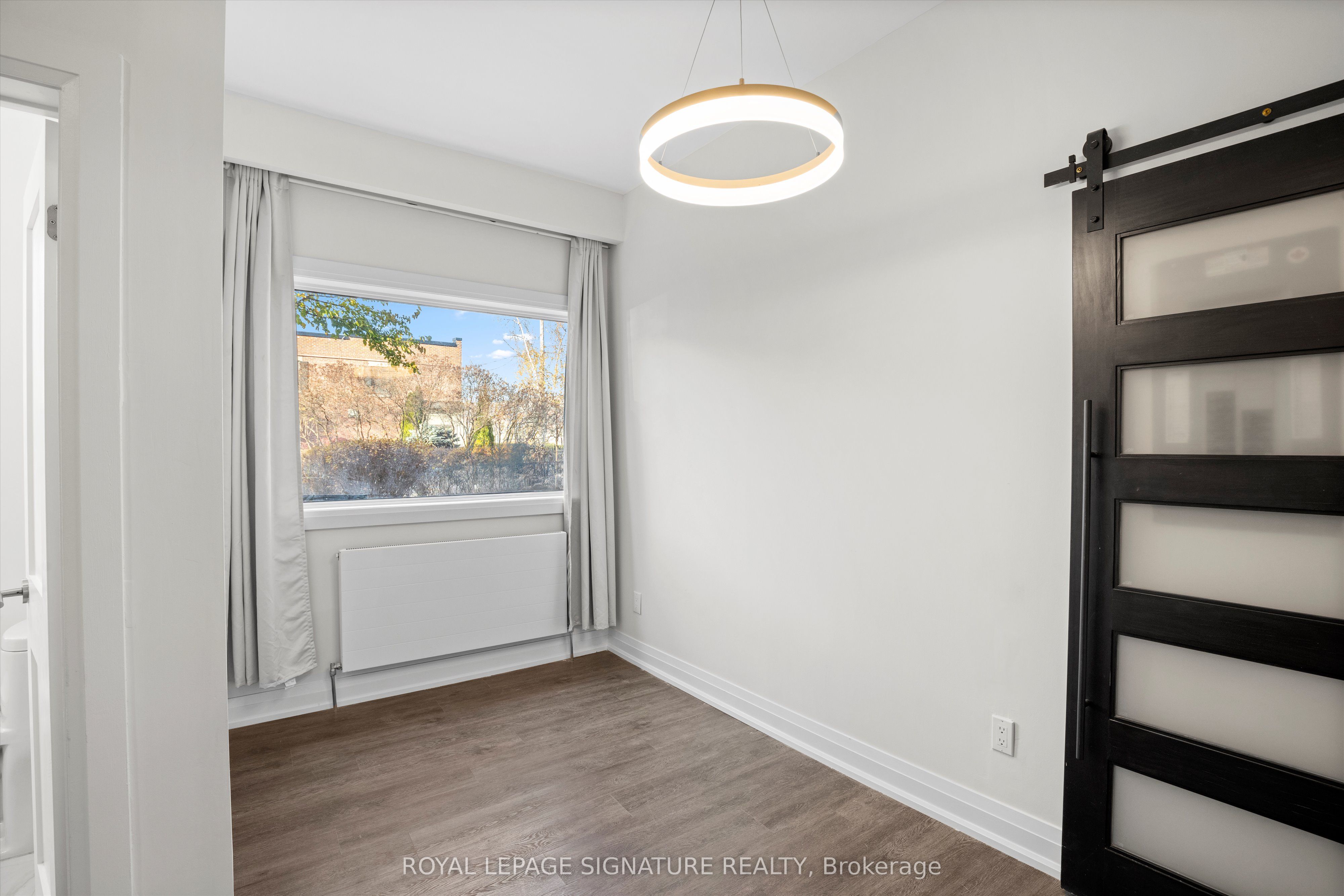 2563 Dundas Street W 4 Property Photo 8