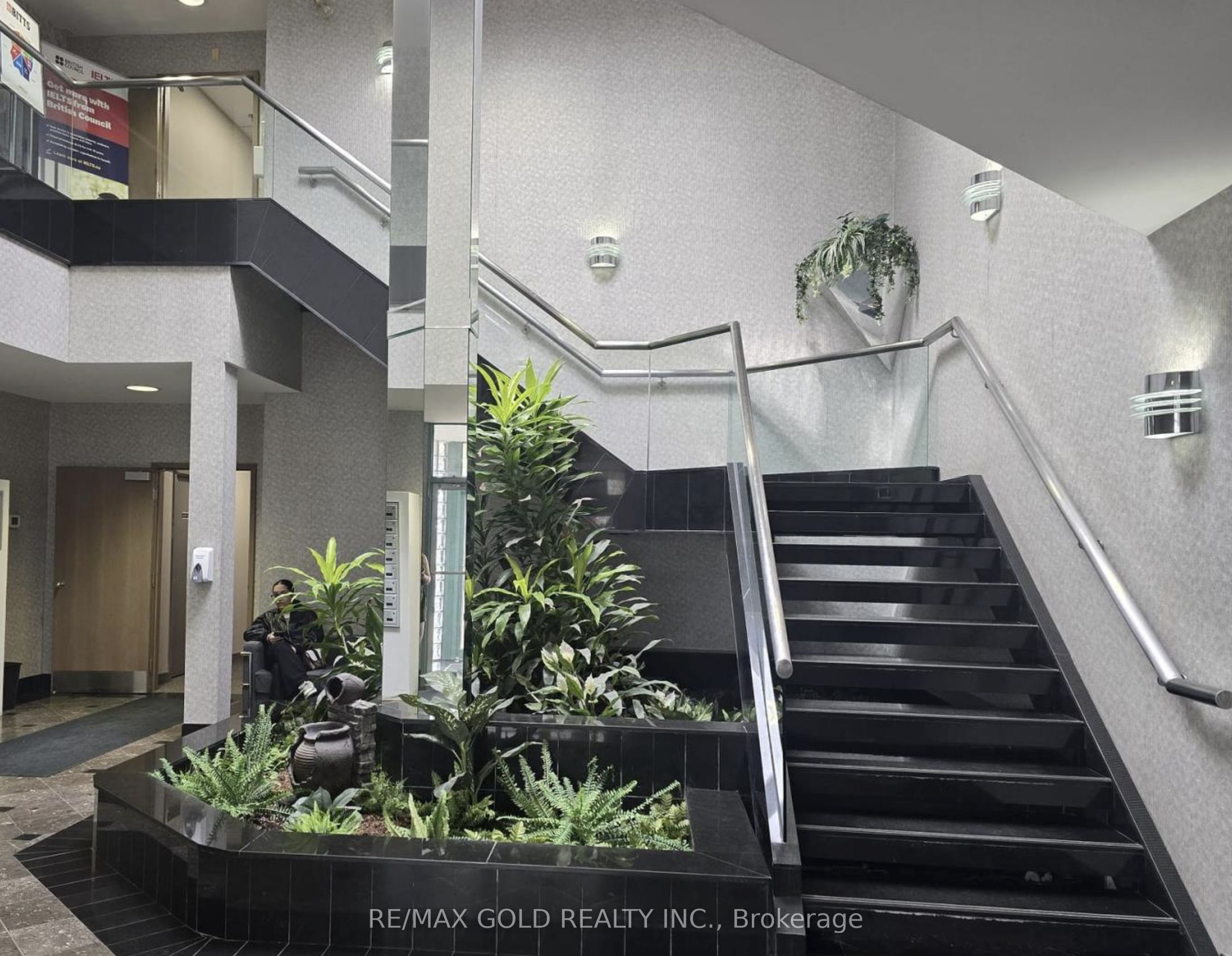 7895 Tranmere Dr Property Photo 2