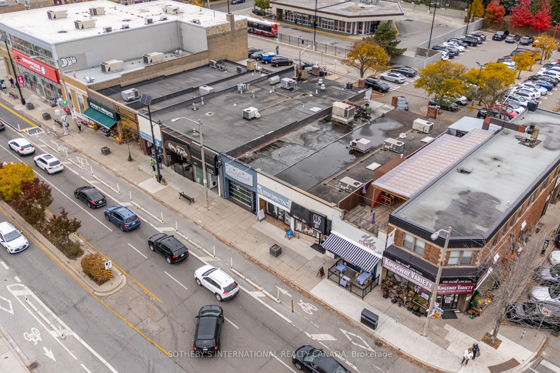 3000 Bloor Street W Property Photo 5