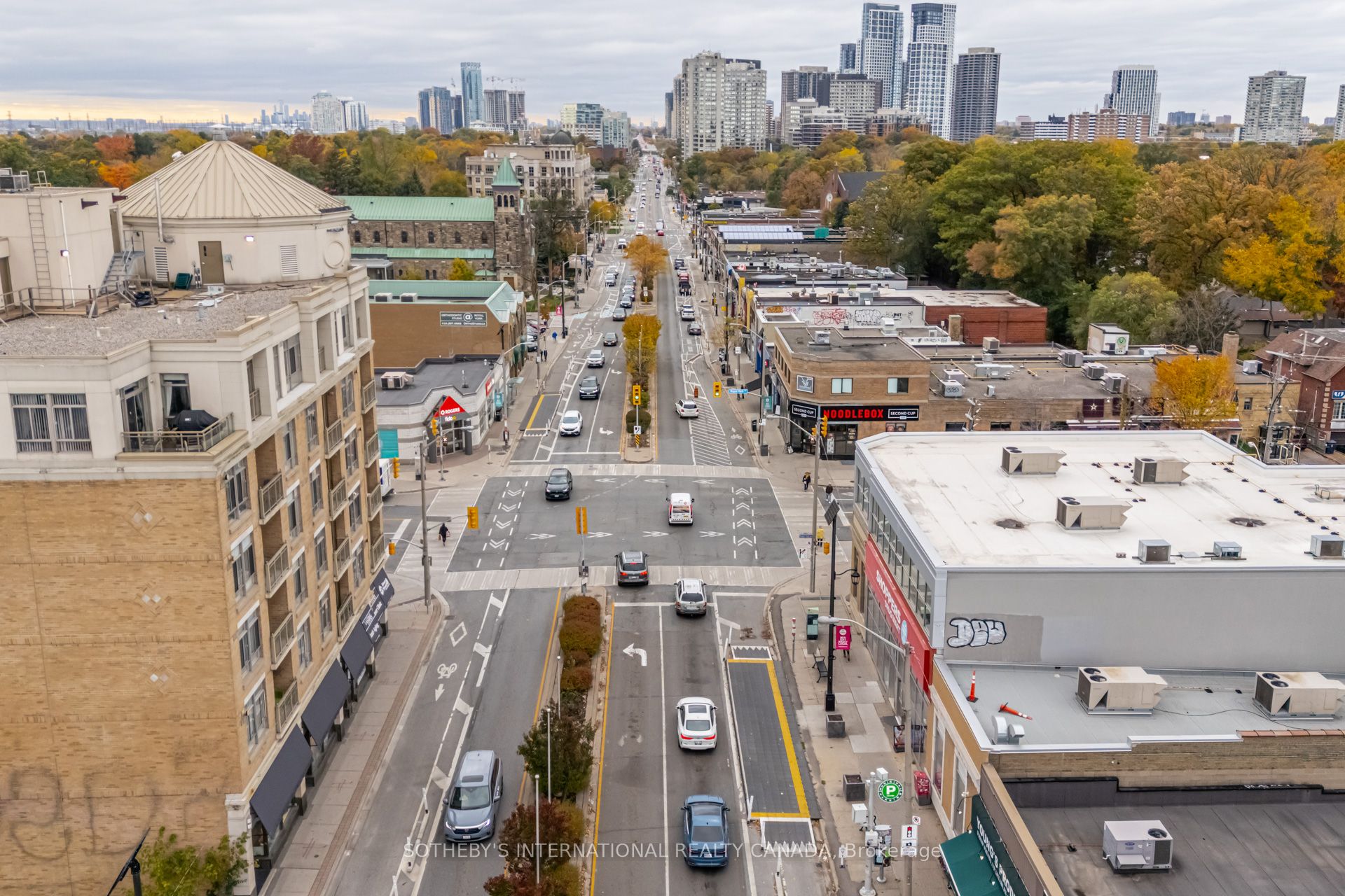 3000 Bloor Street W Property Photo 7