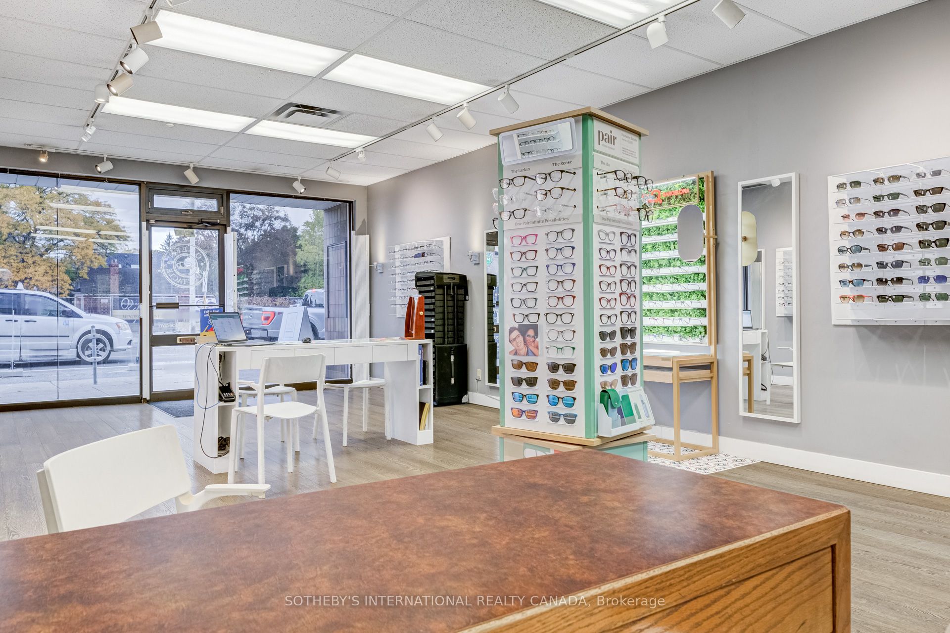 3000 Bloor Street W Property Photo 12