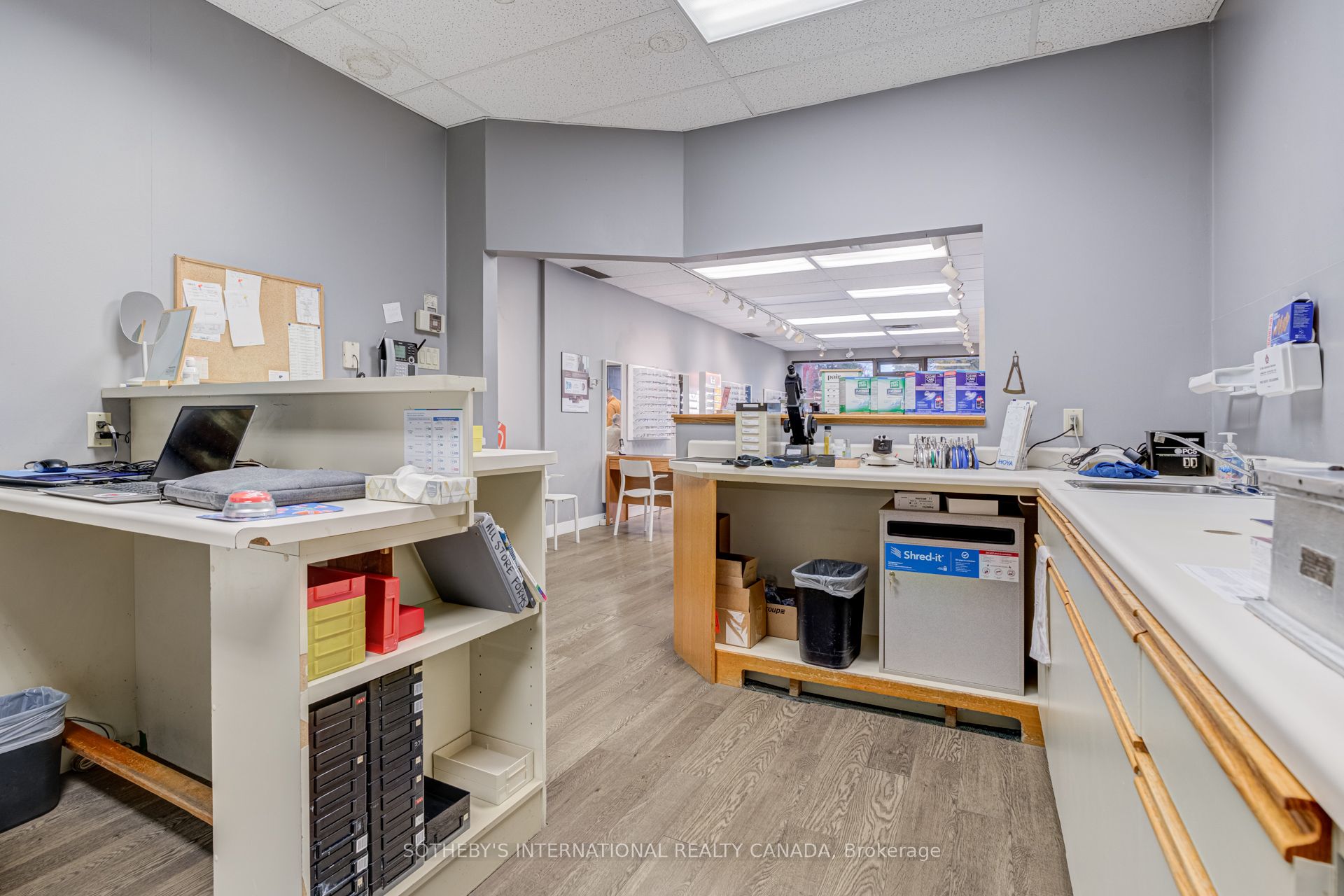 3000 Bloor Street W Property Photo 15