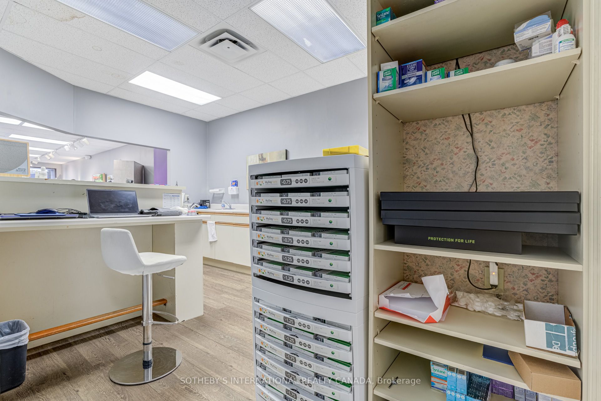 3000 Bloor Street W Property Photo 16