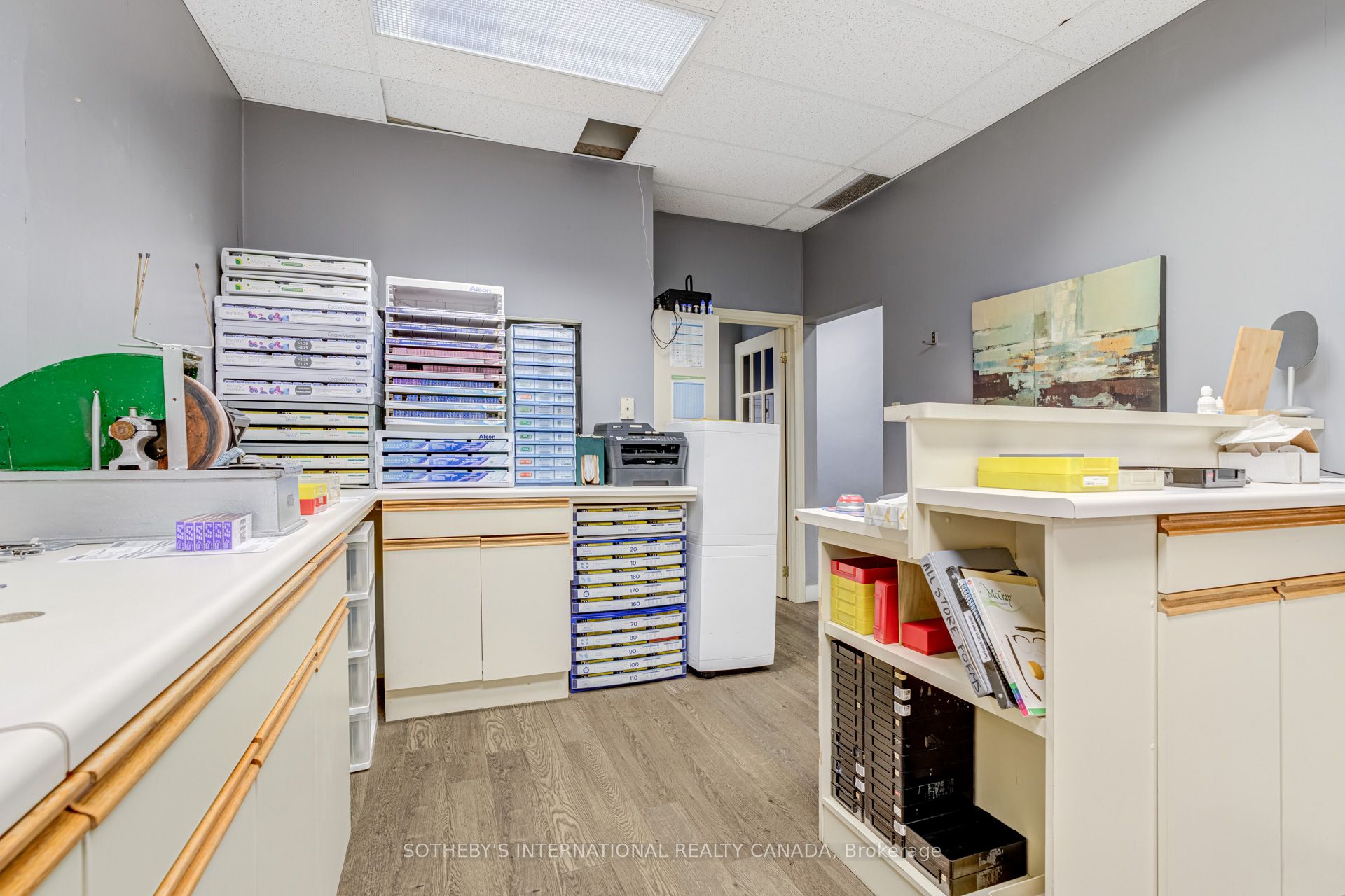 3000 Bloor Street W Property Photo 17