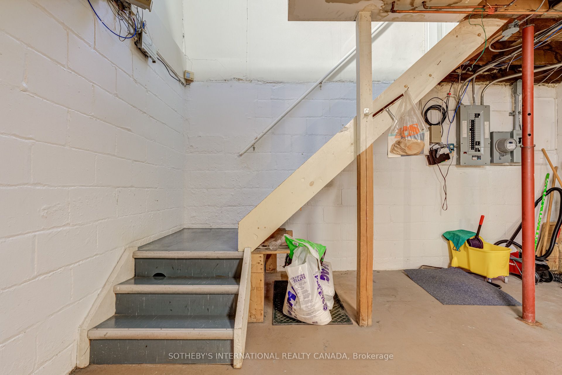 3000 Bloor Street W Property Photo 25