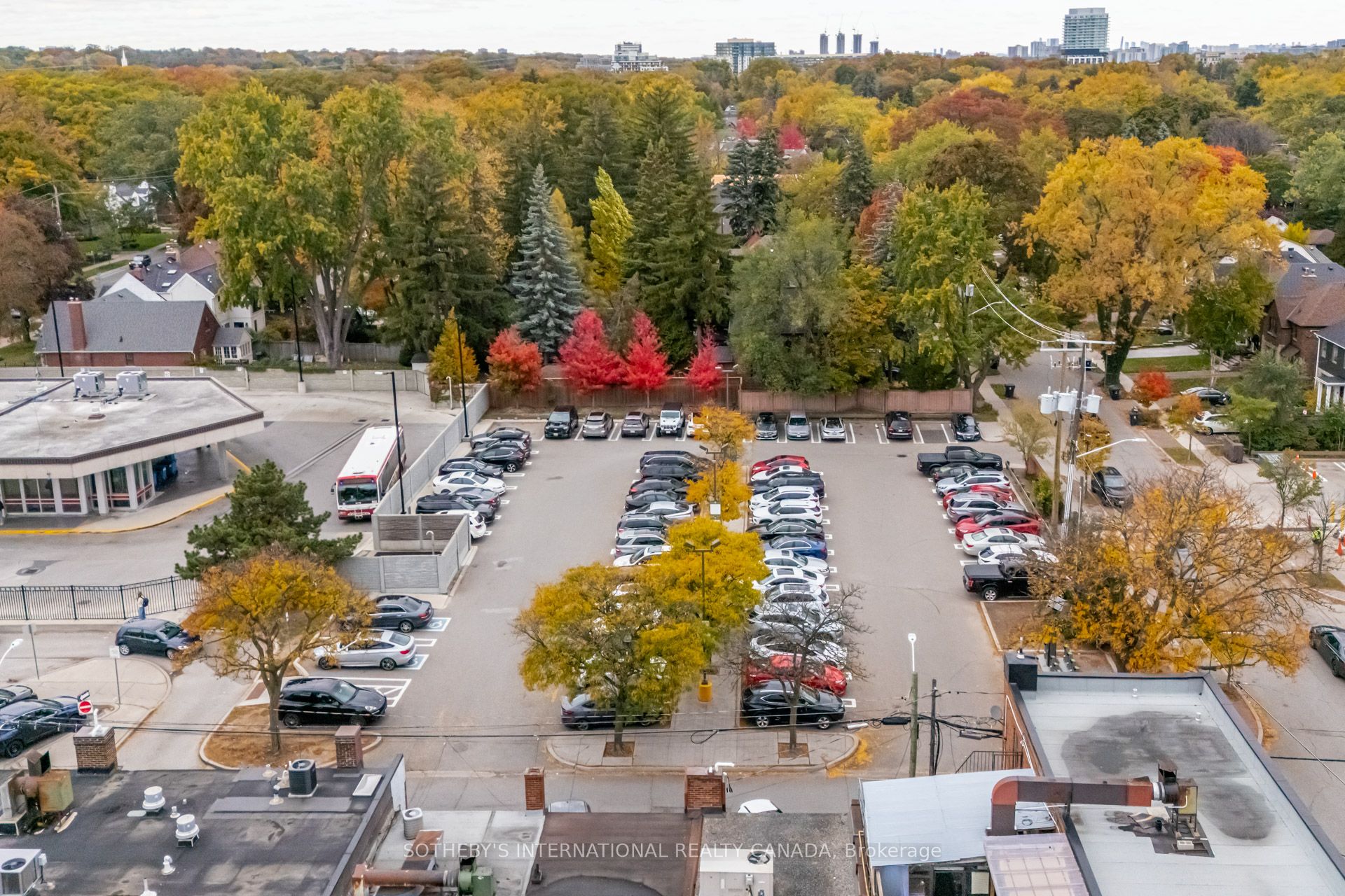 3000 Bloor Street W Property Photo 35