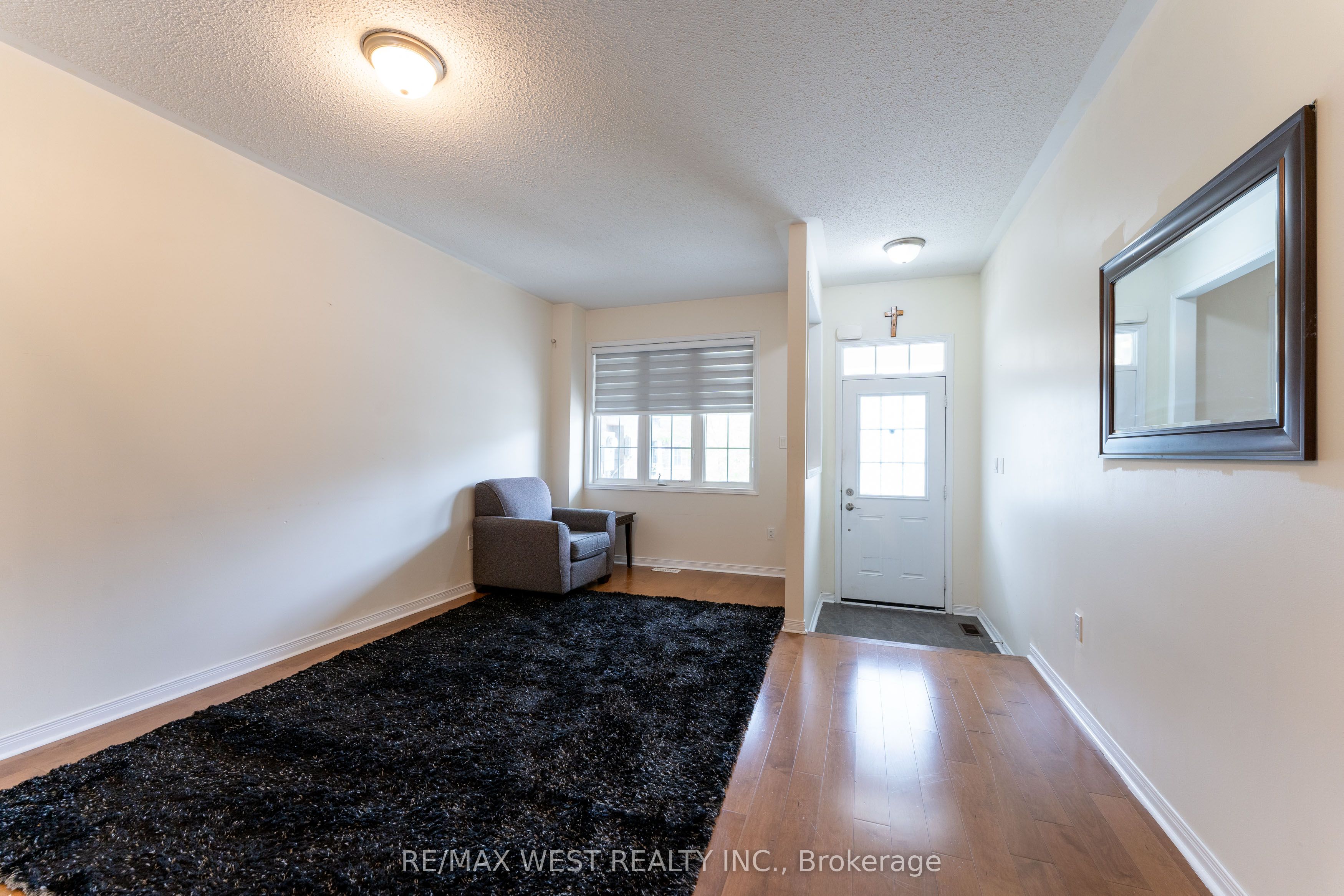 40 Yellowknife Rd Property Photo 4