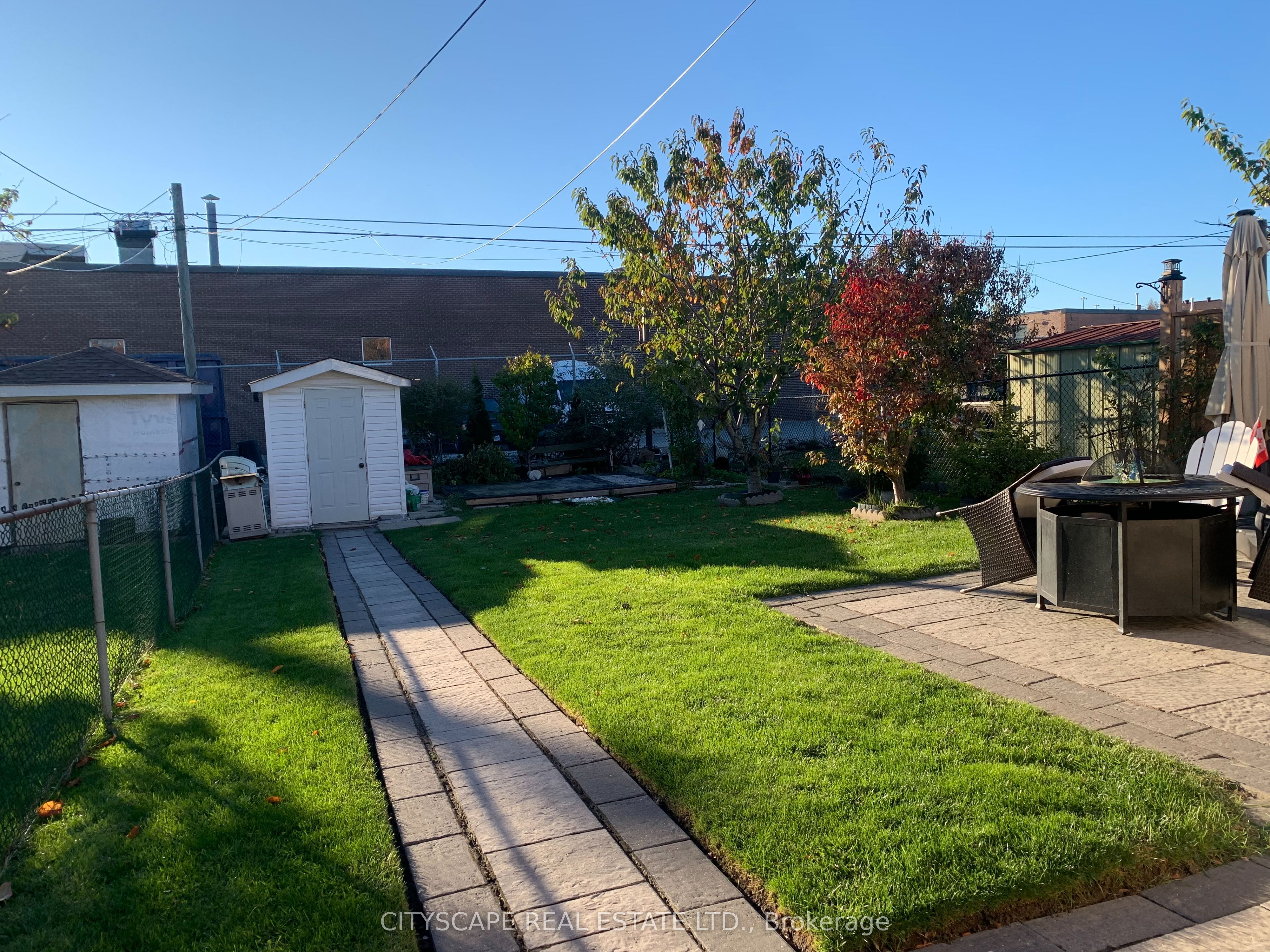 120 Hullmar Drive Property Photo 1