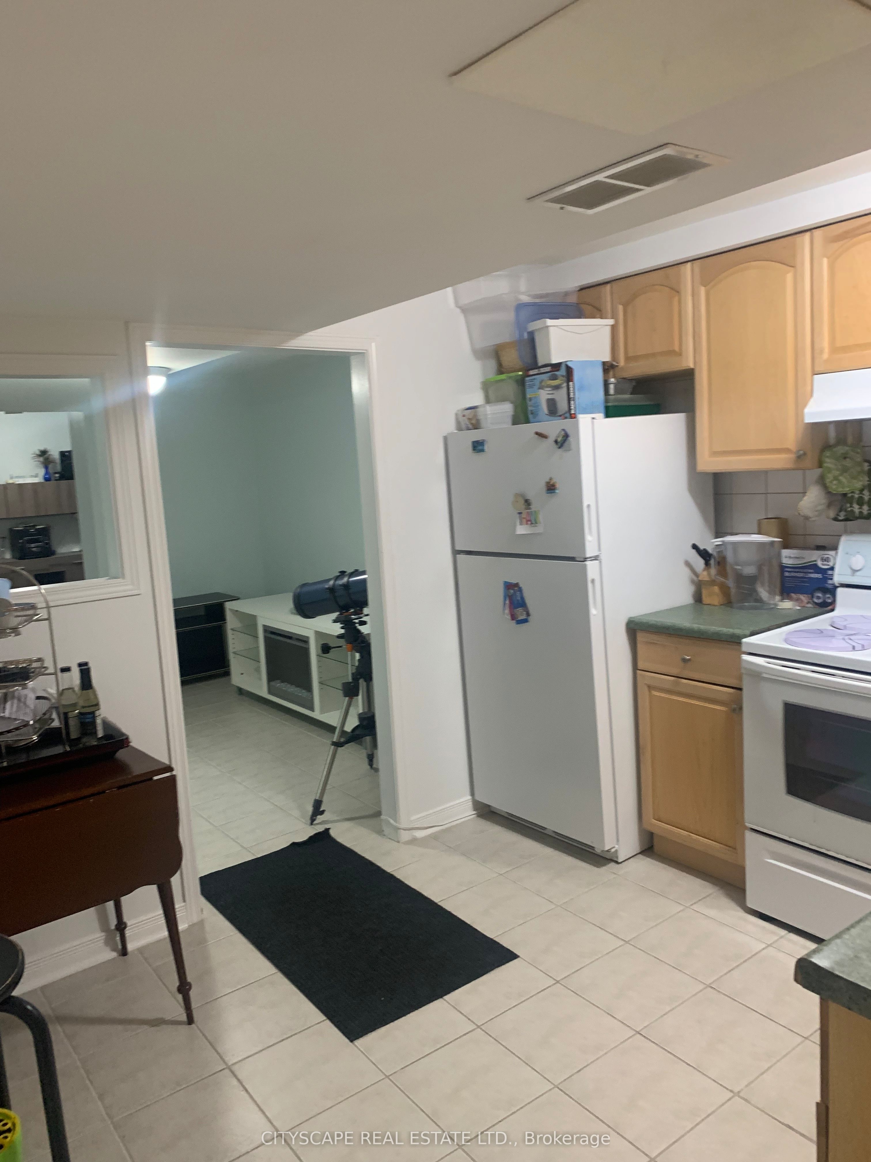 120 Hullmar Drive Property Photo 5