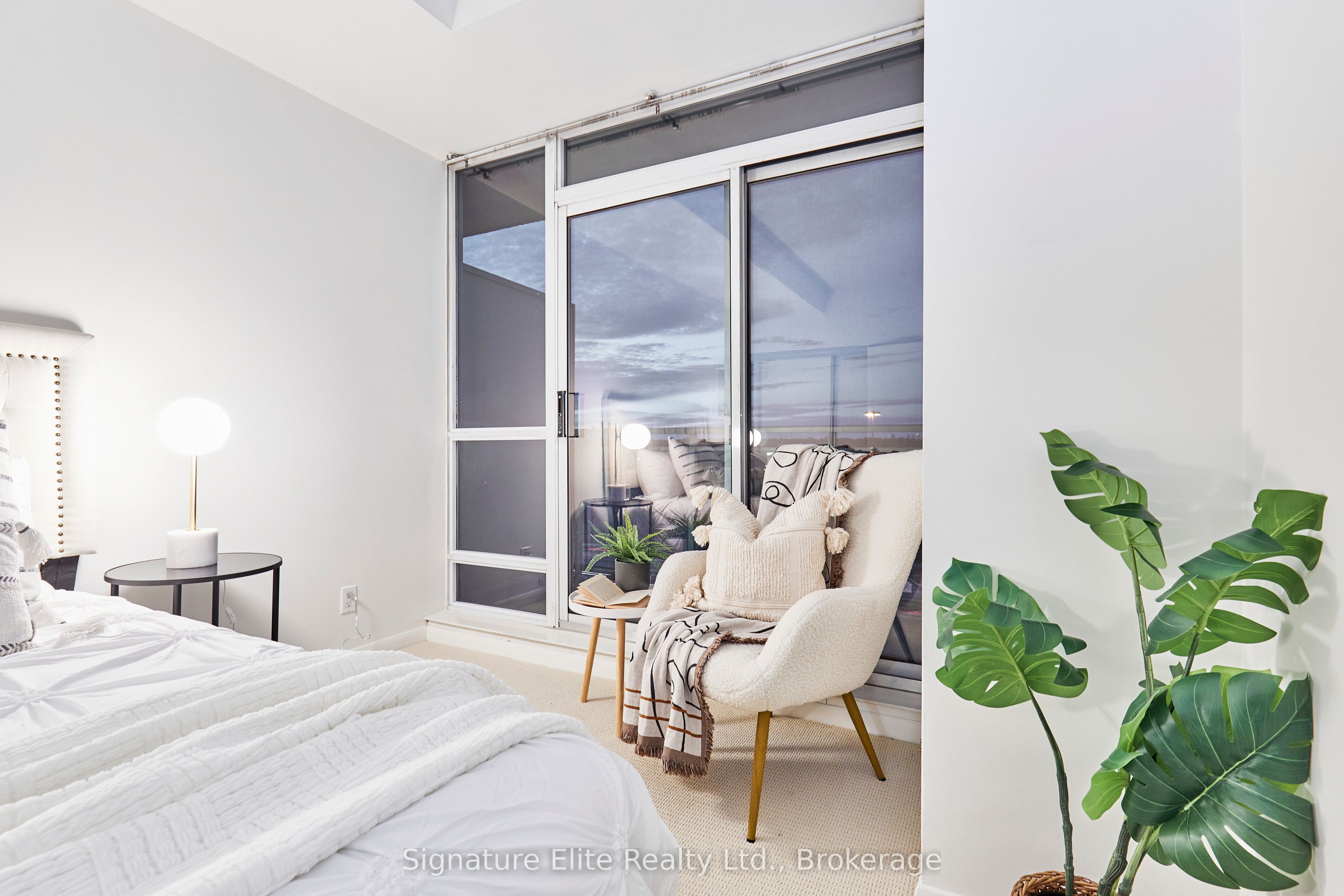 185 Legion Road N 1103 Property Photo 21