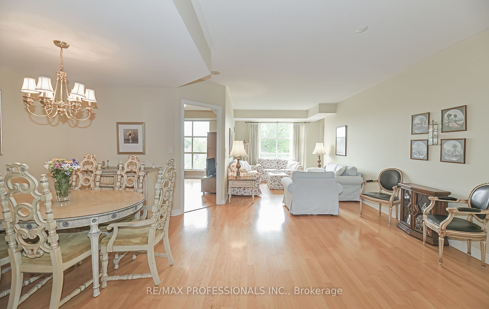 3085 Bloor Street W 504 Property Photo 8