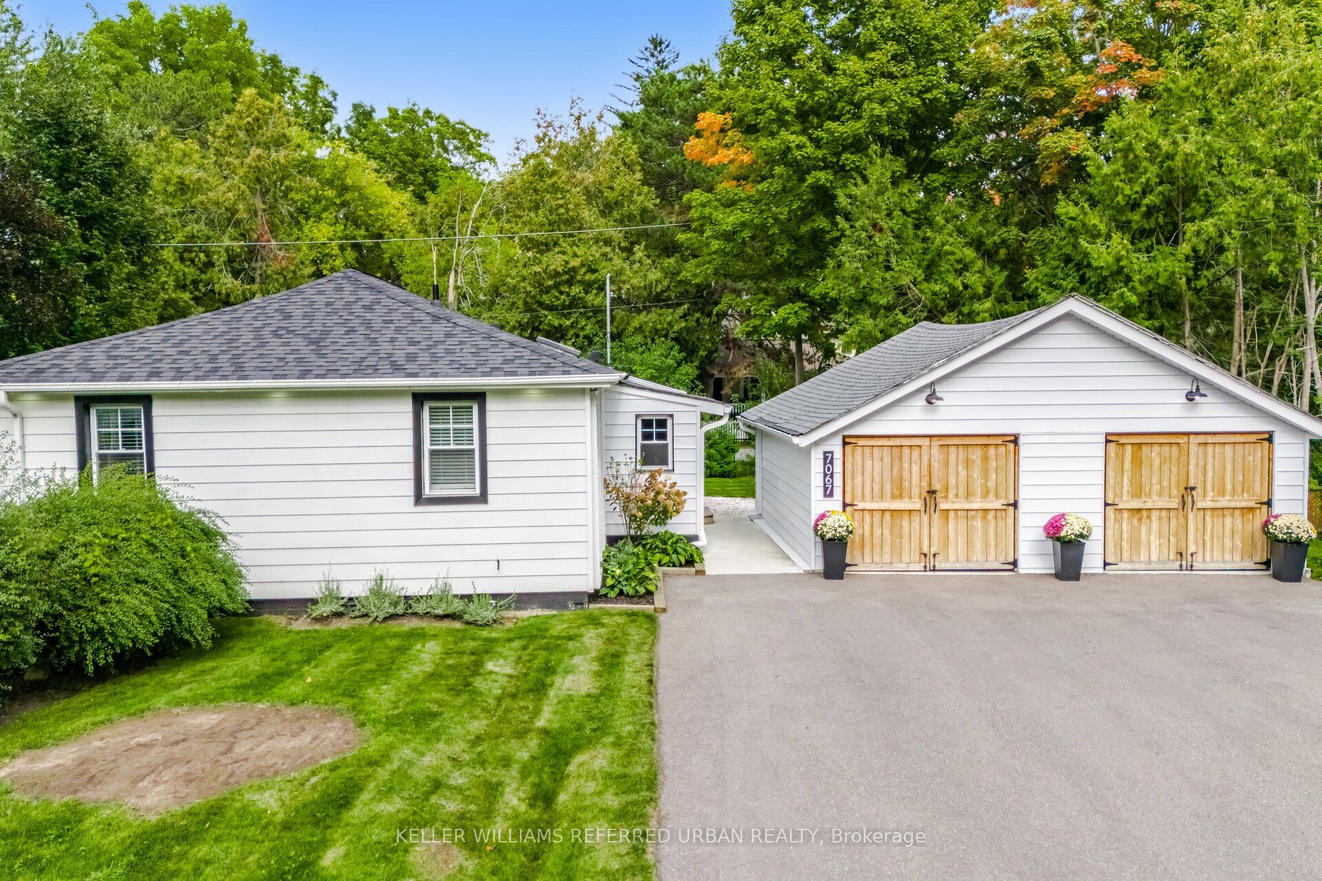 7067 Old Mill Ln Property Photo 1