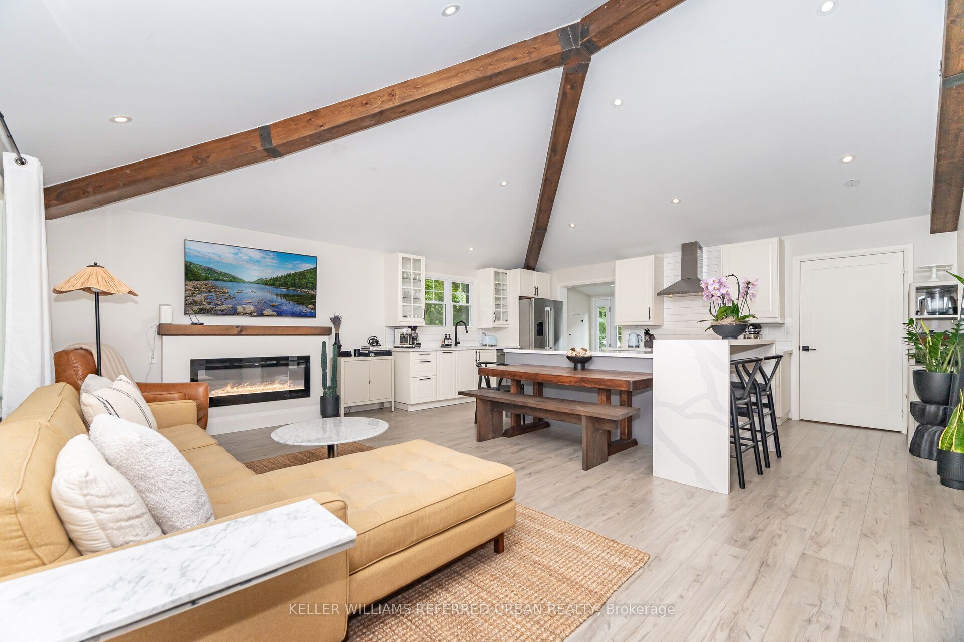 7067 Old Mill Ln Property Photo 16