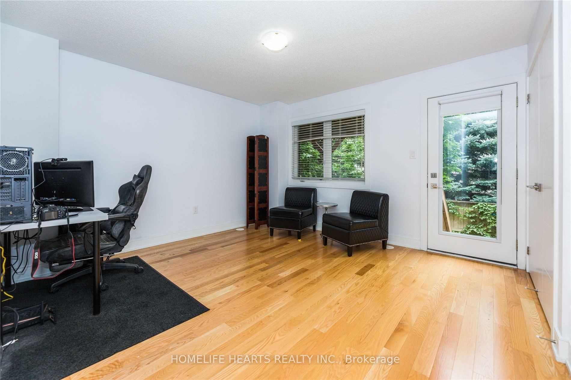 18 Whitehorn Lane Property Photo 5