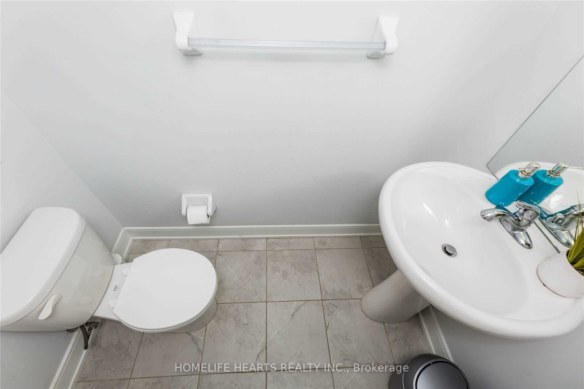 18 Whitehorn Lane Property Photo 6