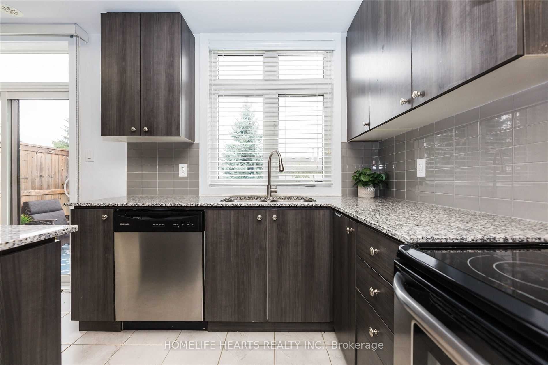 18 Whitehorn Lane Property Photo 16