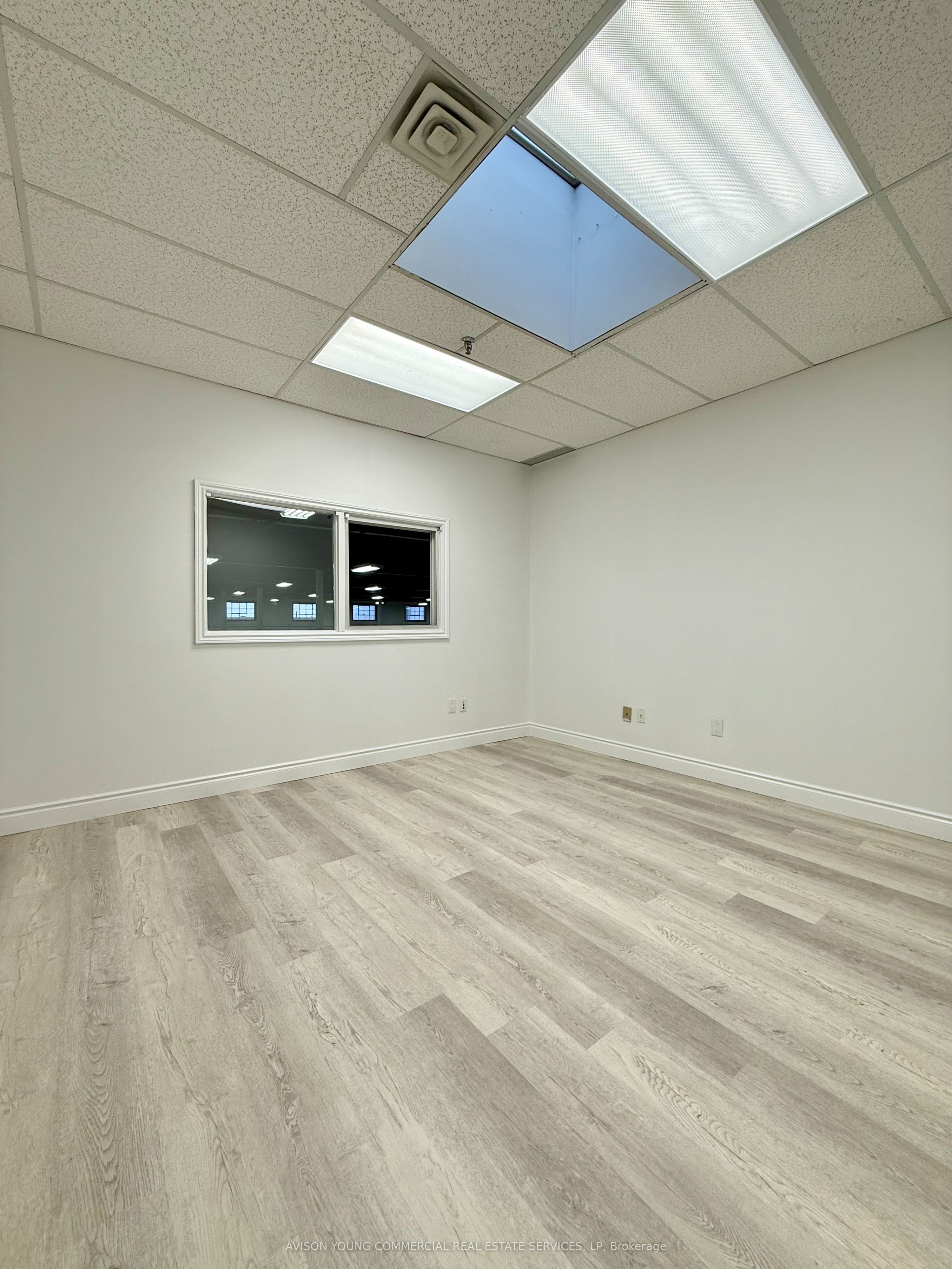 400 Flint Road Property Photo 12