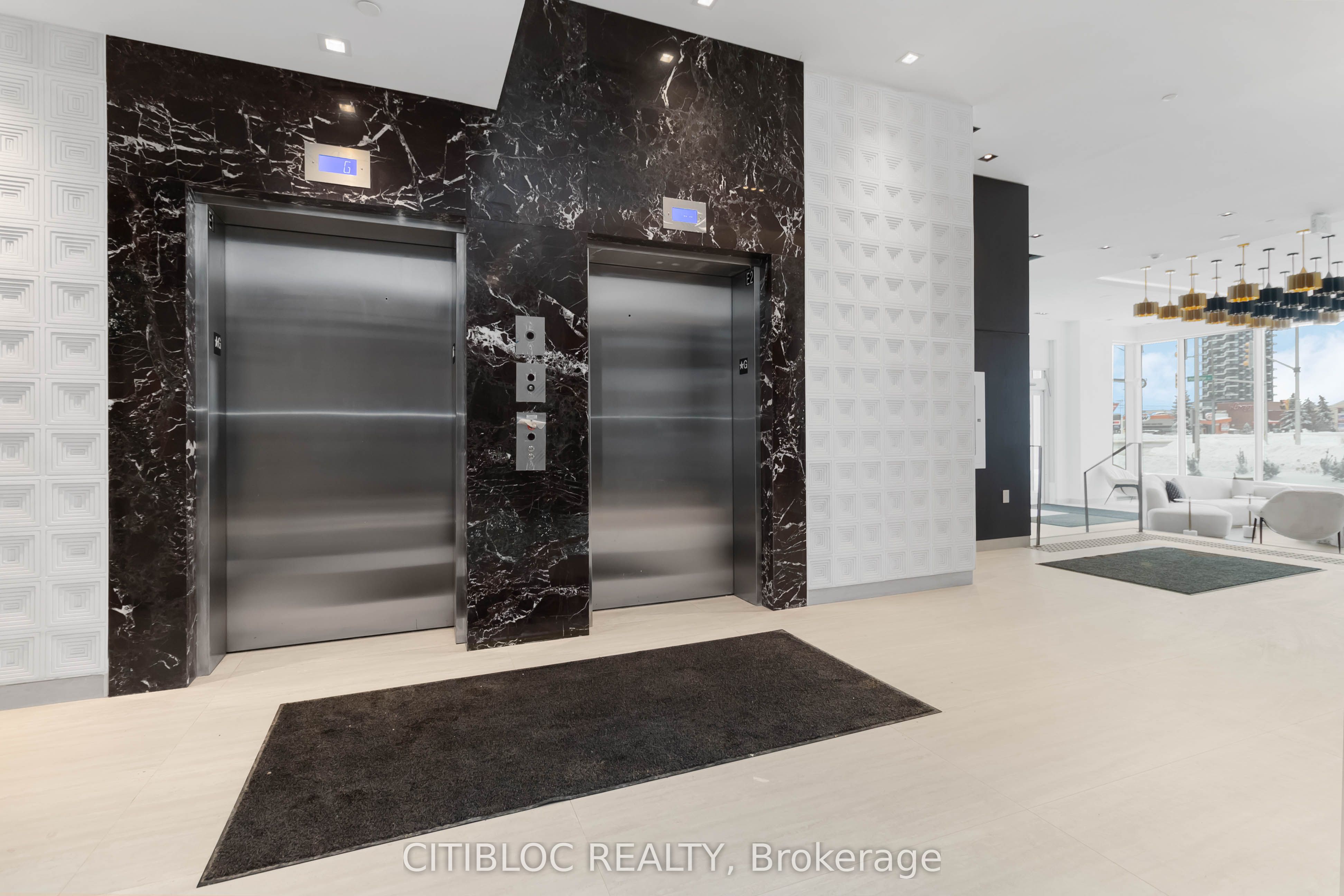 412 Silver Maple Rd Property Photo 1