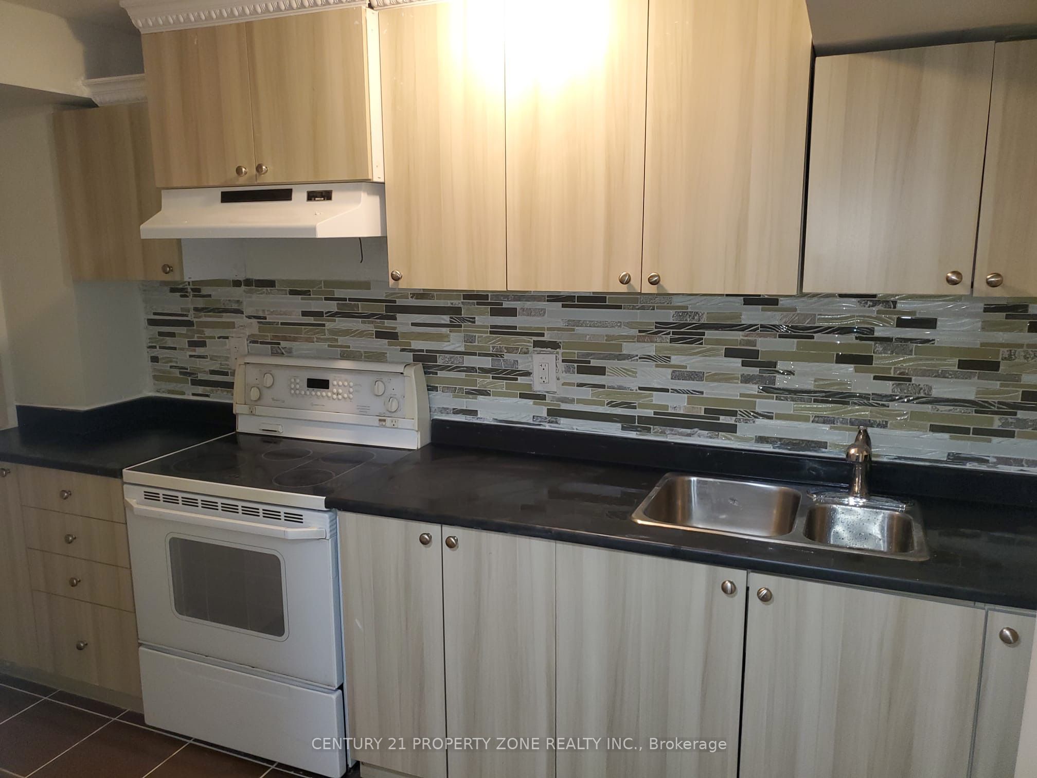 84 Tideland Dr Property Photo 1