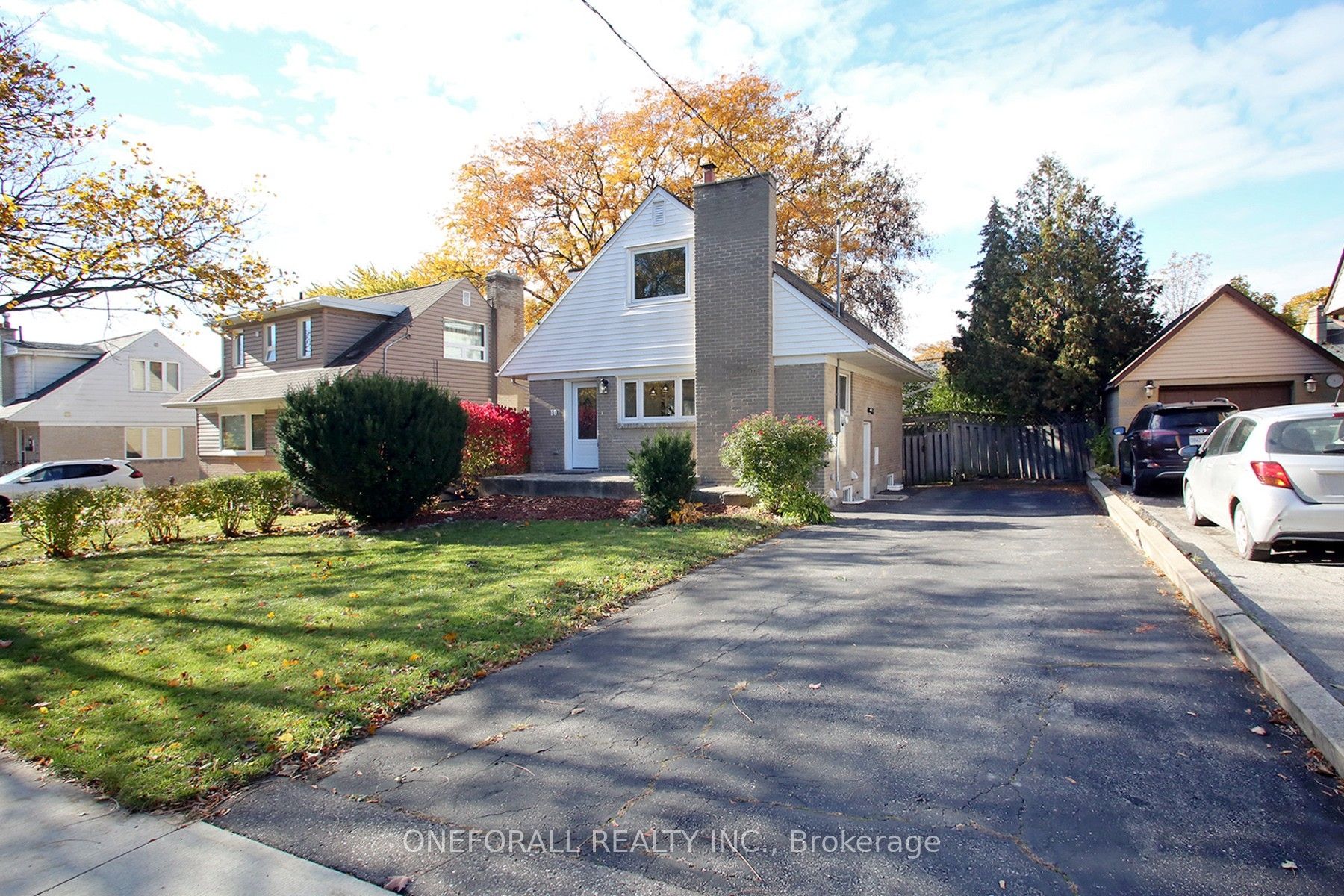 10 Esmond Crescent Property Photo 1