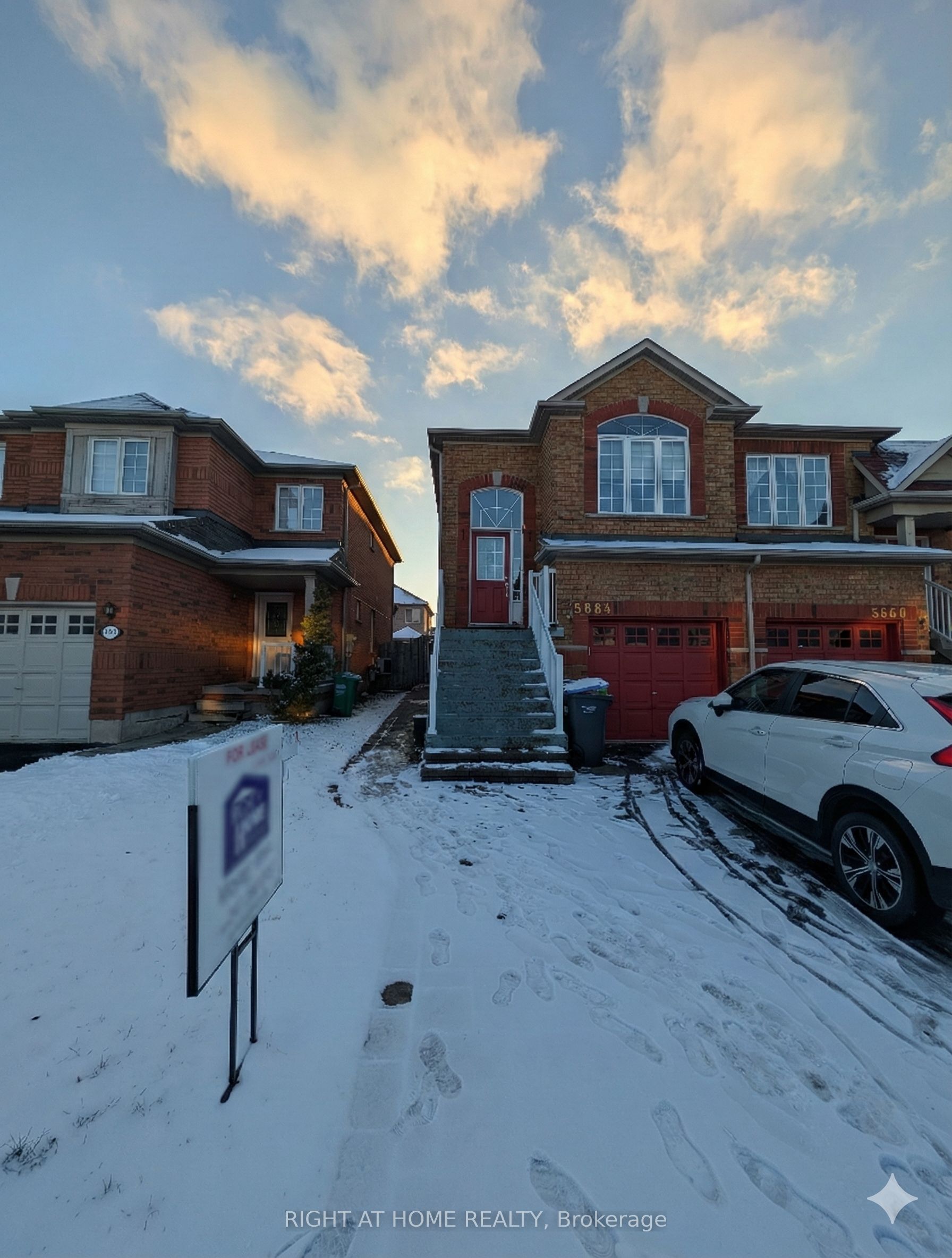 5864 Delle Donne Drive Main Floor Property Photo 1