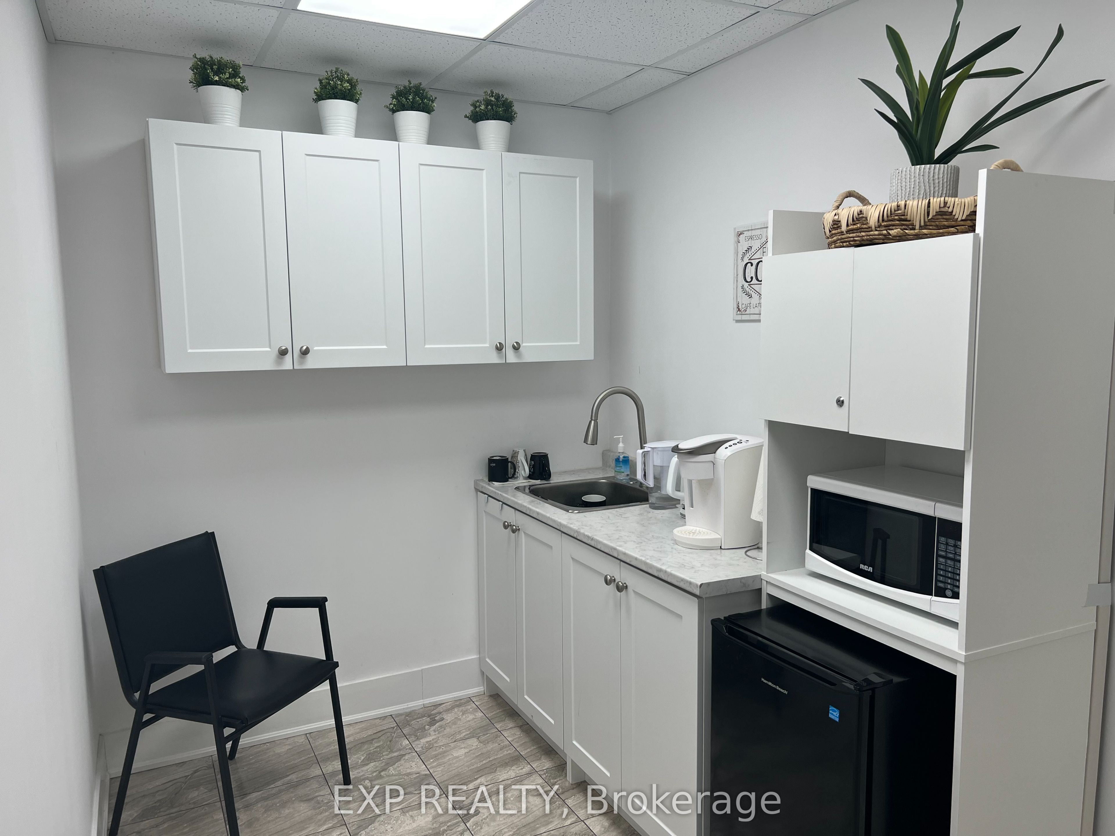 1185 Queensway Avenue E 3 Property Photo 27