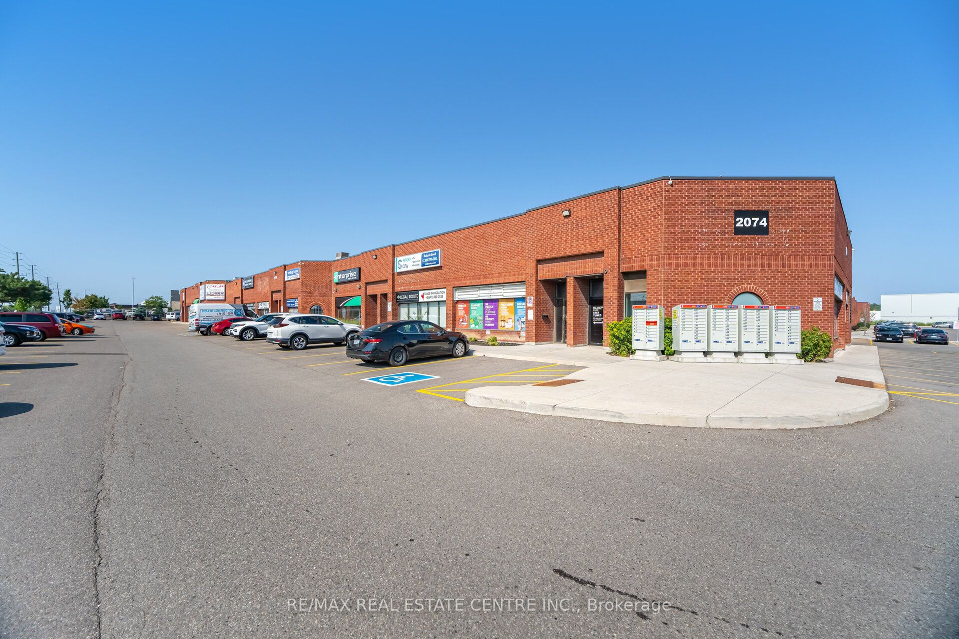 2074 Steeles Avenue E 19 Property Photo 1