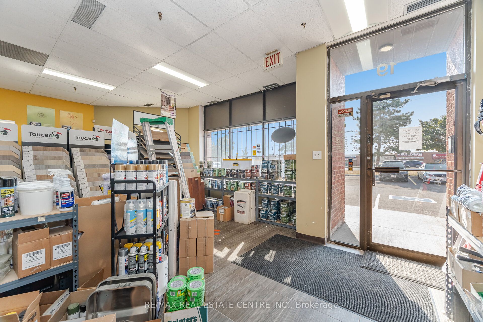 2074 Steeles Avenue E 19 Property Photo 3