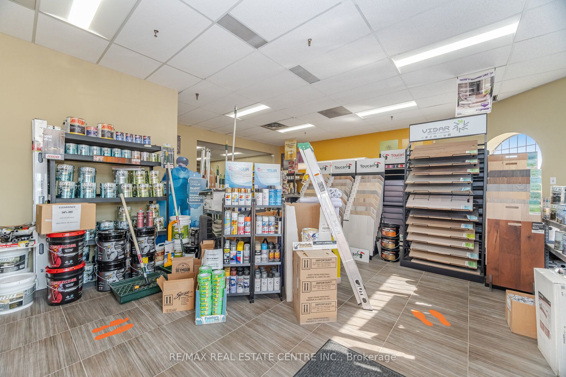 2074 Steeles Avenue E 19 Property Photo 4