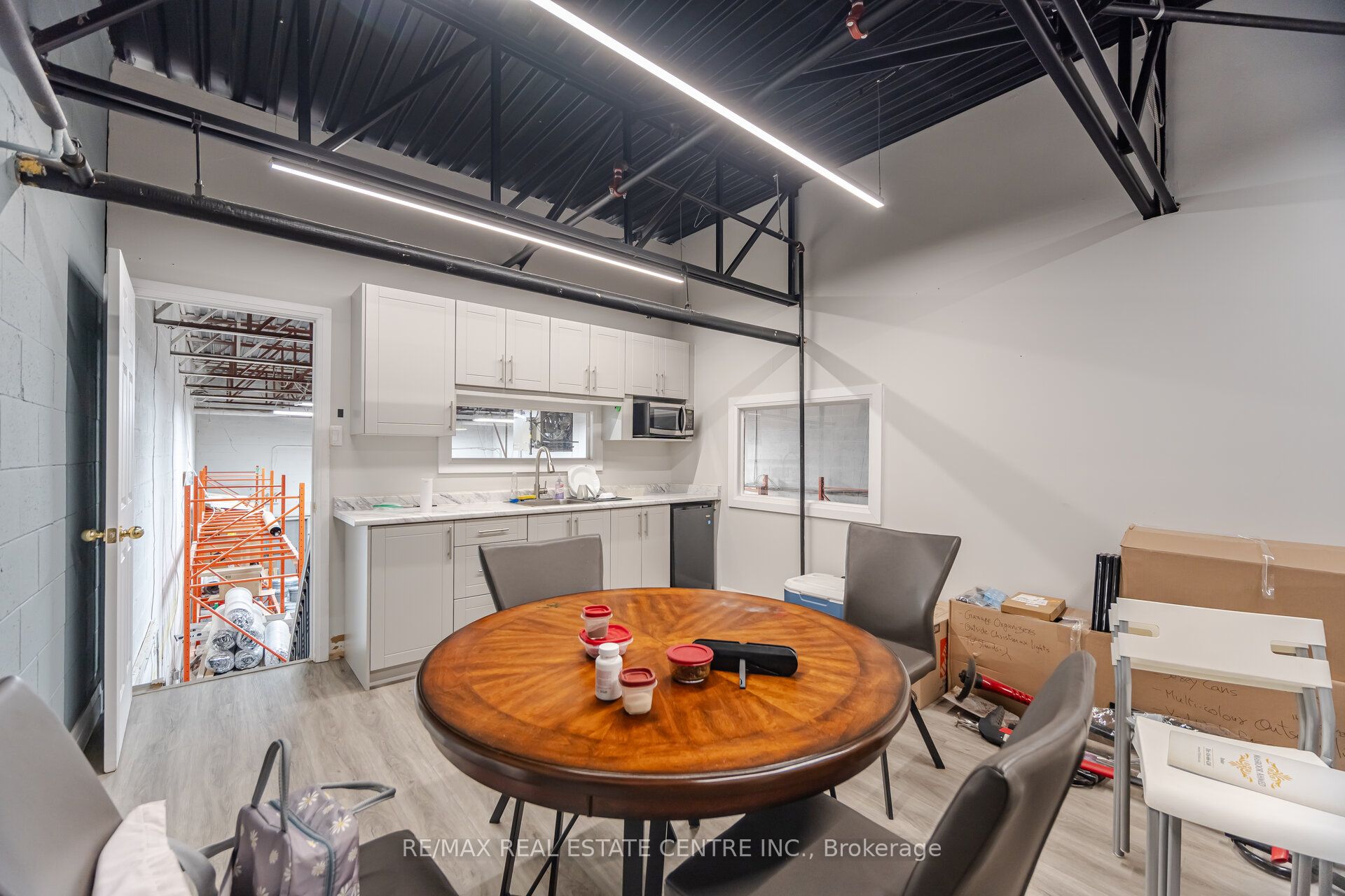 2074 Steeles Avenue E 19 Property Photo 23