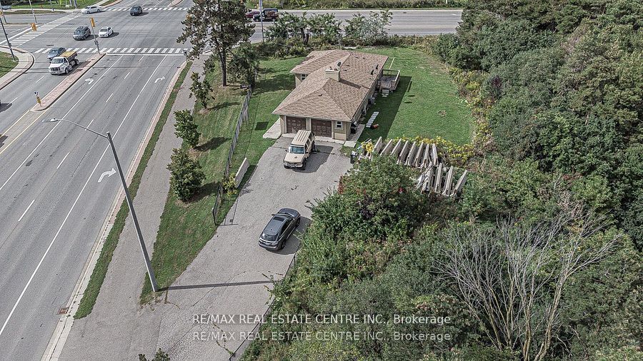 3024 Countryside Drive Property Photo 5