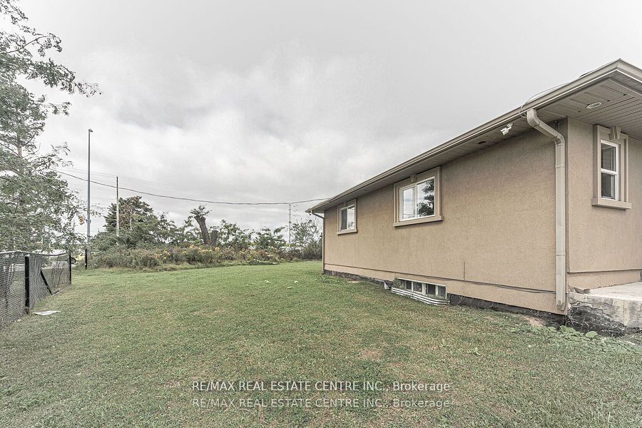 3024 Countryside Drive Property Photo 8