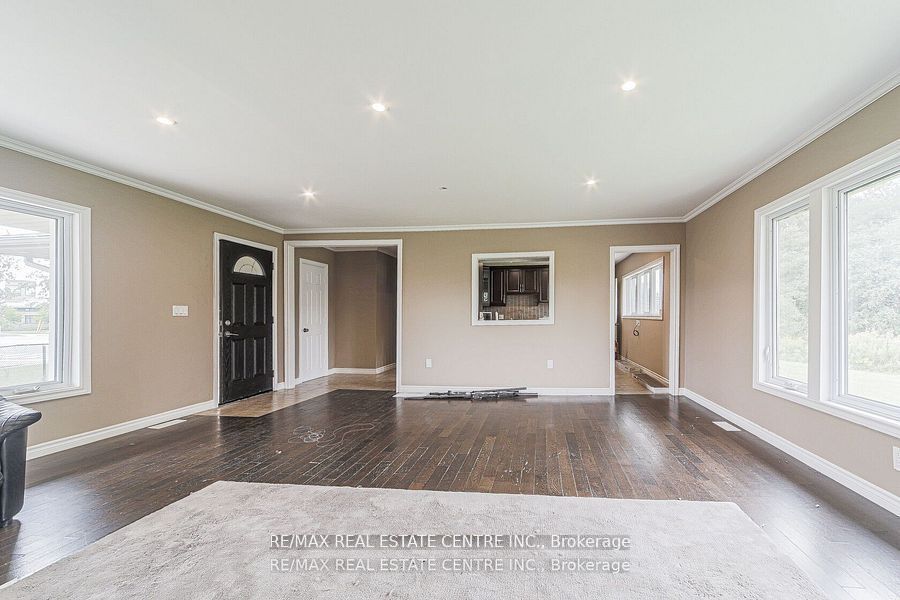 3024 Countryside Drive Property Photo 14