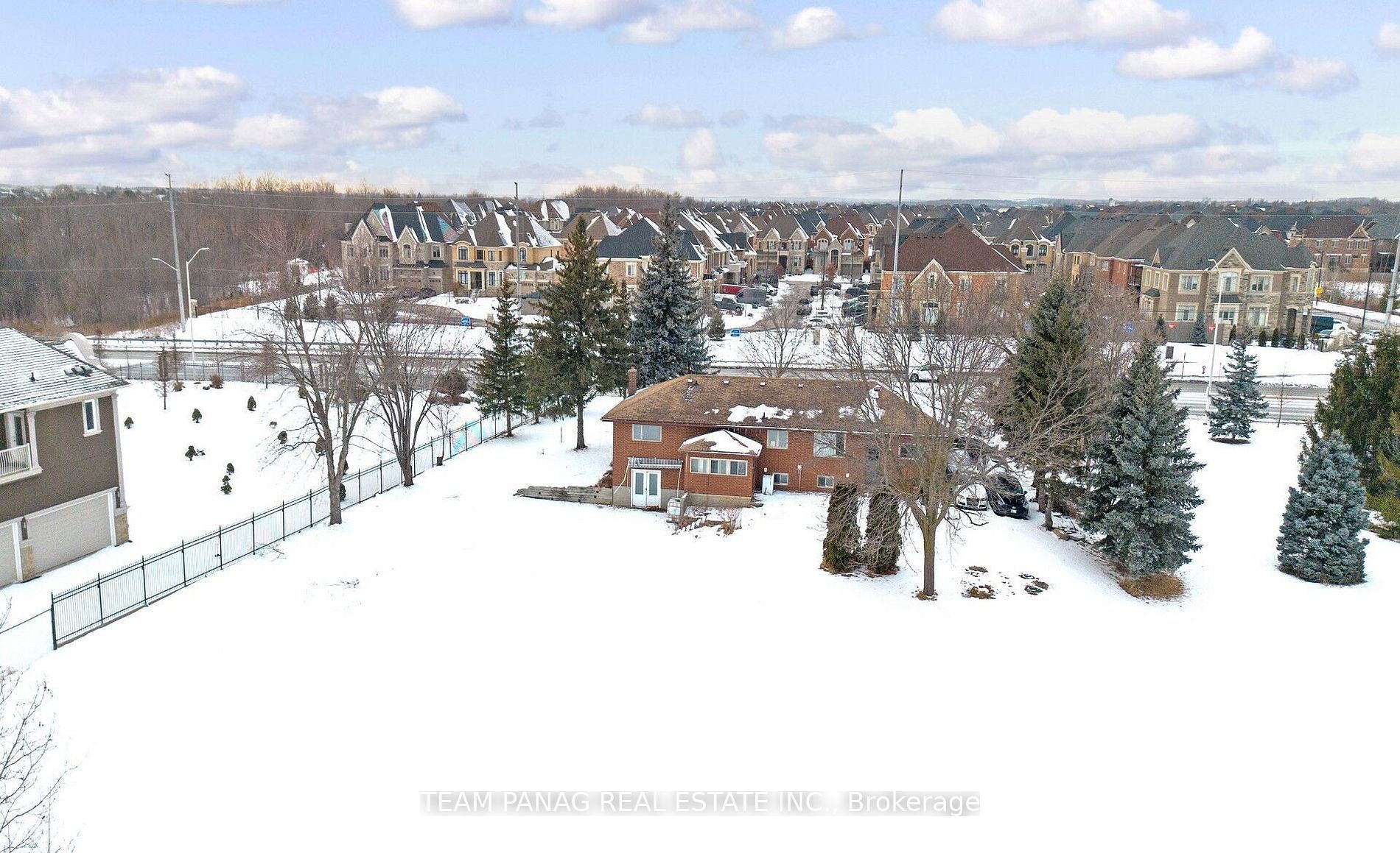 3821 Countryside Drive Property Photo 6