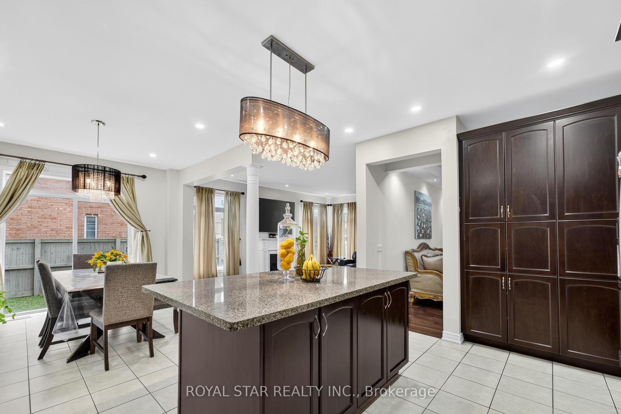 61 Aldersgate Drive Property Photo 18