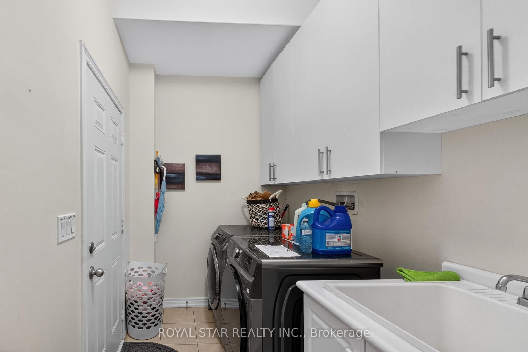 61 Aldersgate Drive Property Photo 24