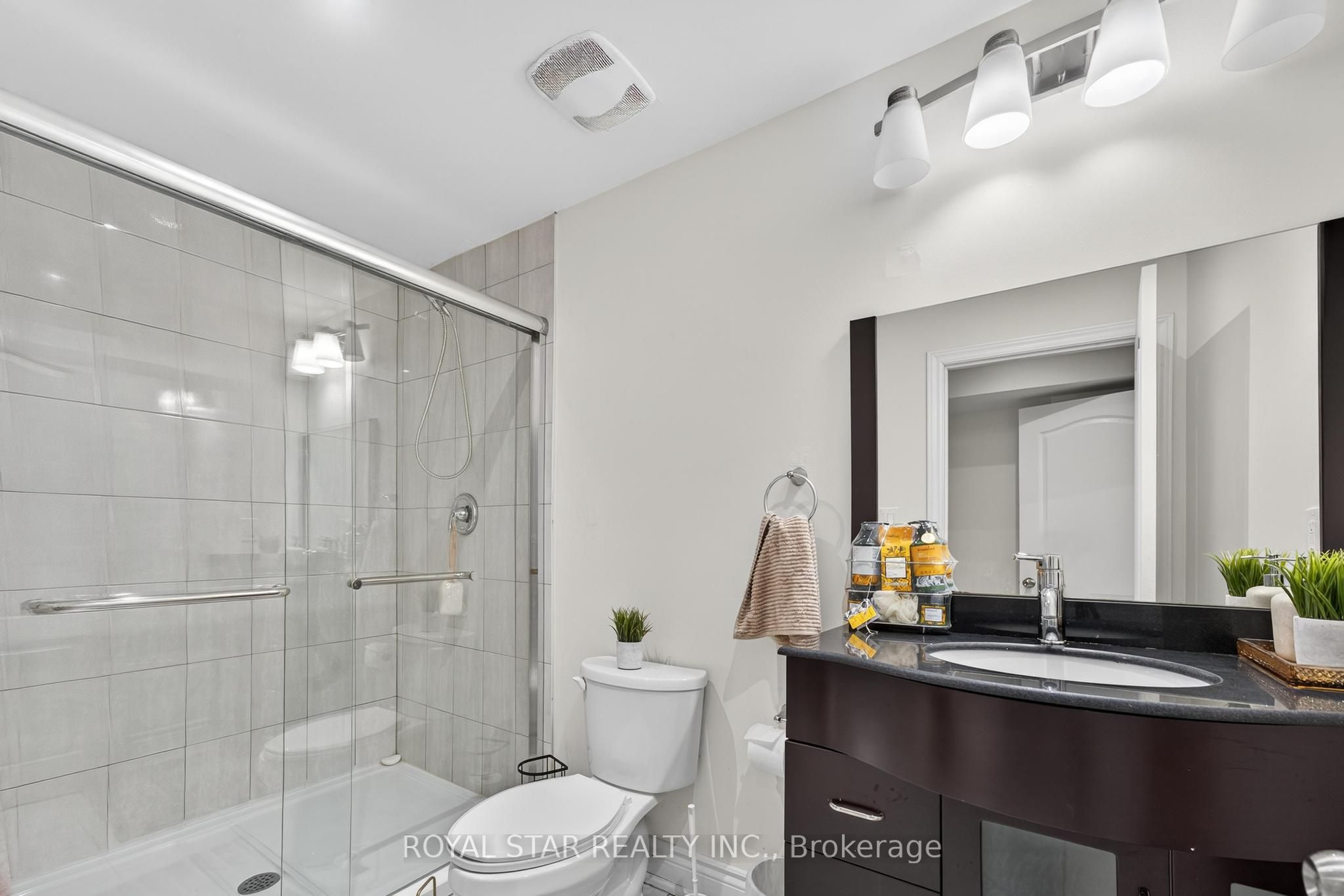 61 Aldersgate Drive Property Photo 27