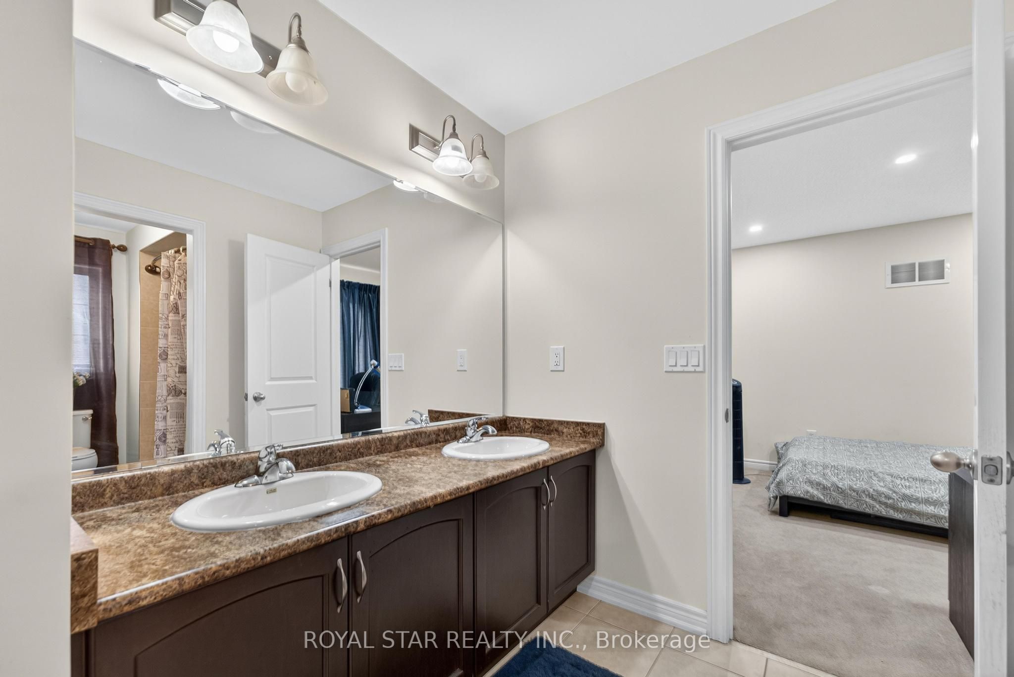 61 Aldersgate Drive Property Photo 37